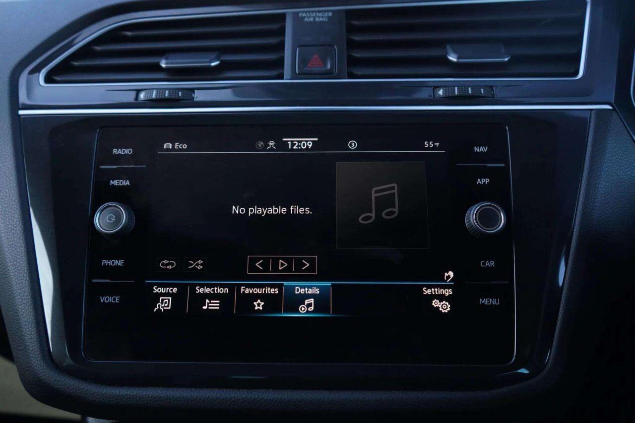 Volkswagen Tiguan view 28