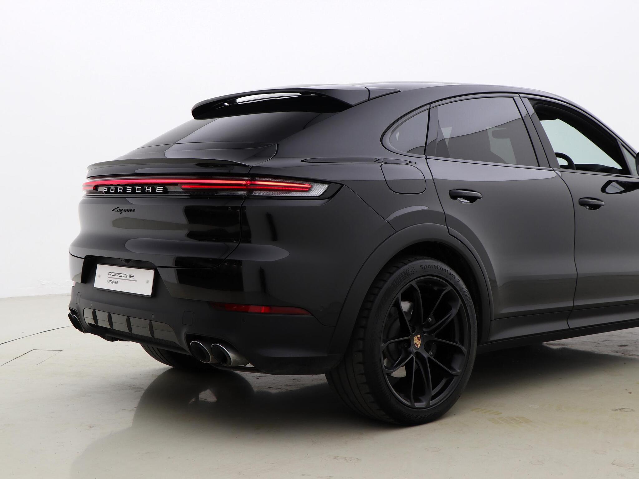 Porsche Cayenne view 17