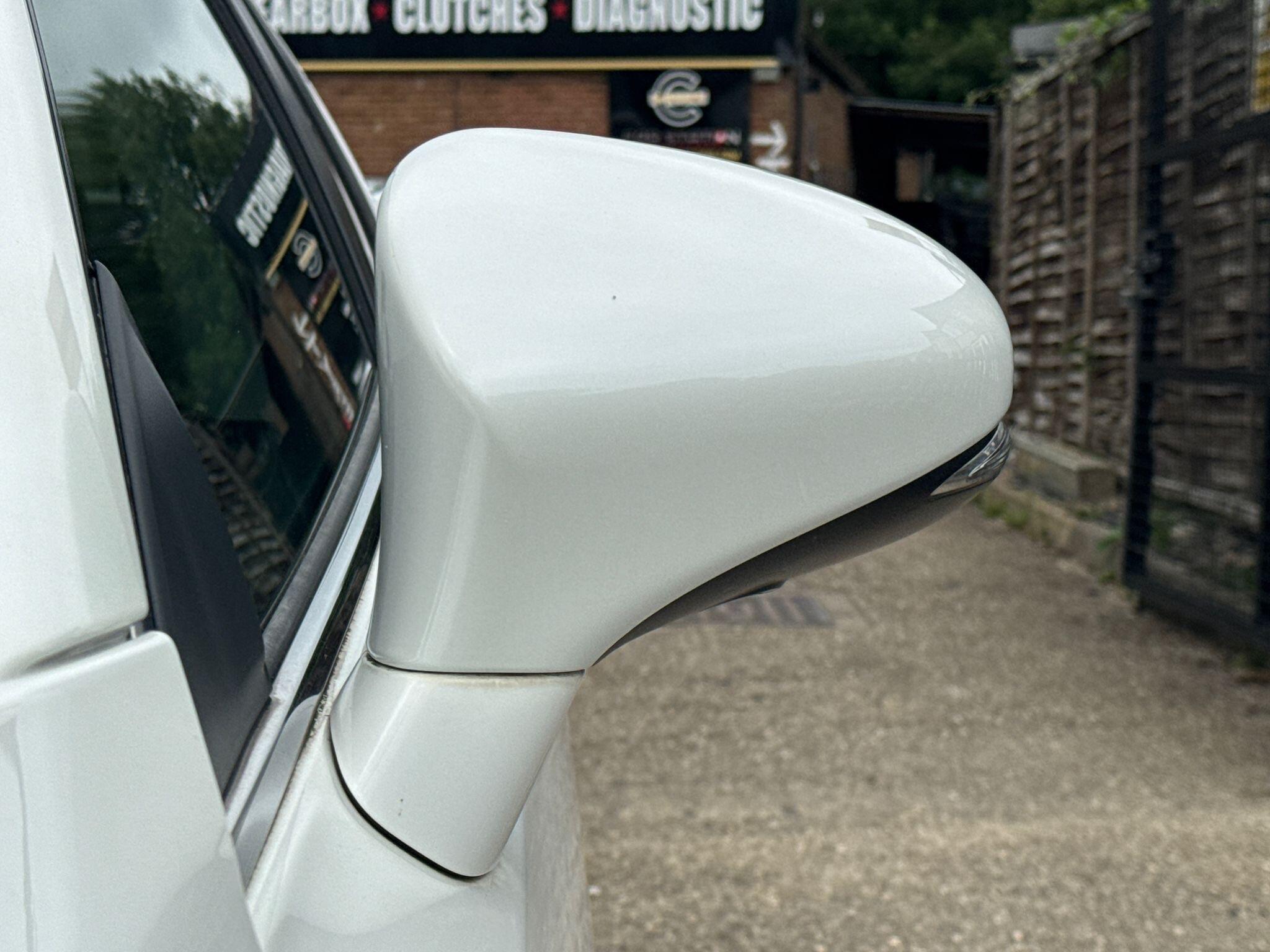 Lexus CT view 41