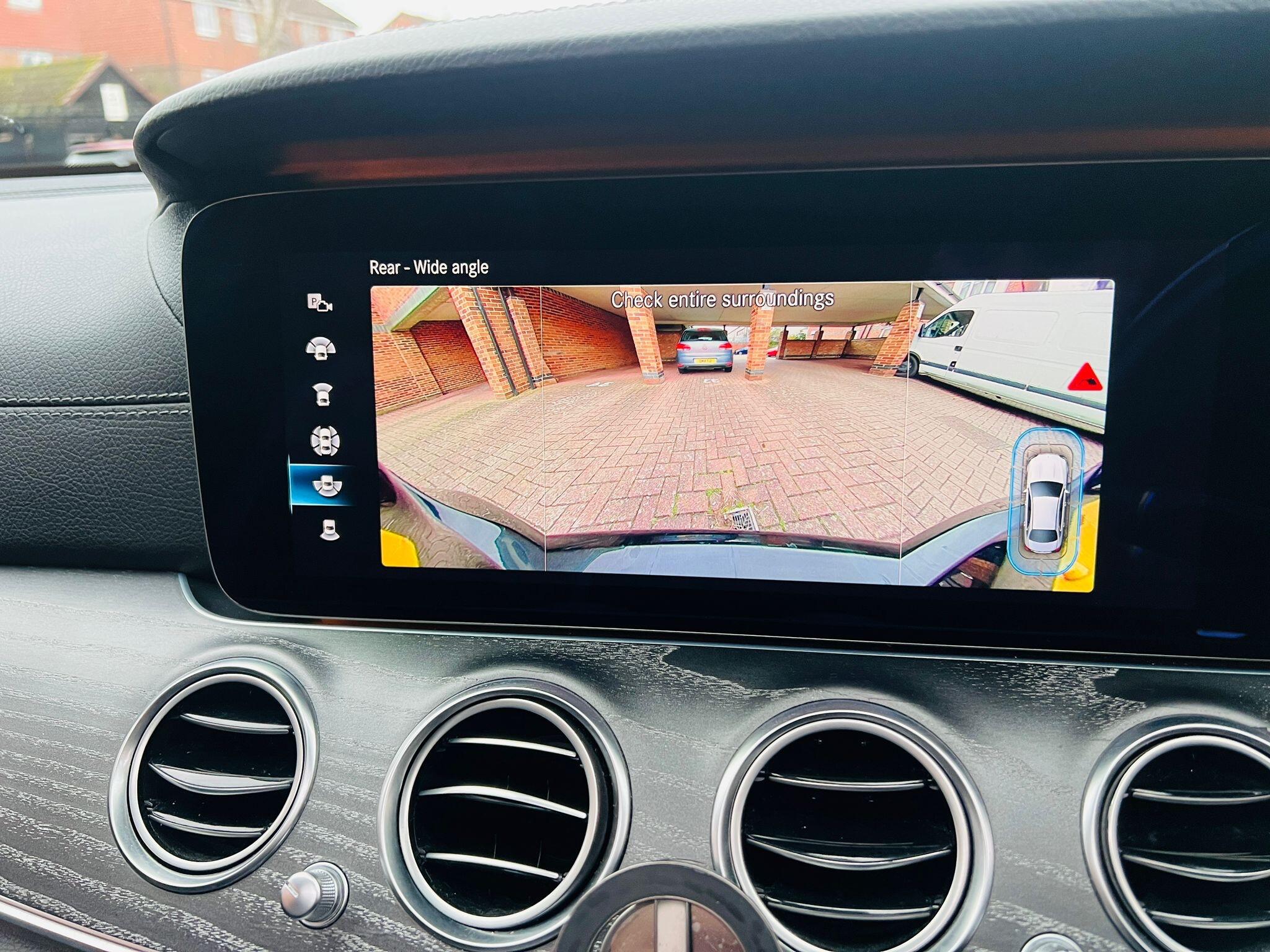 Mercedes-Benz E Class view 14