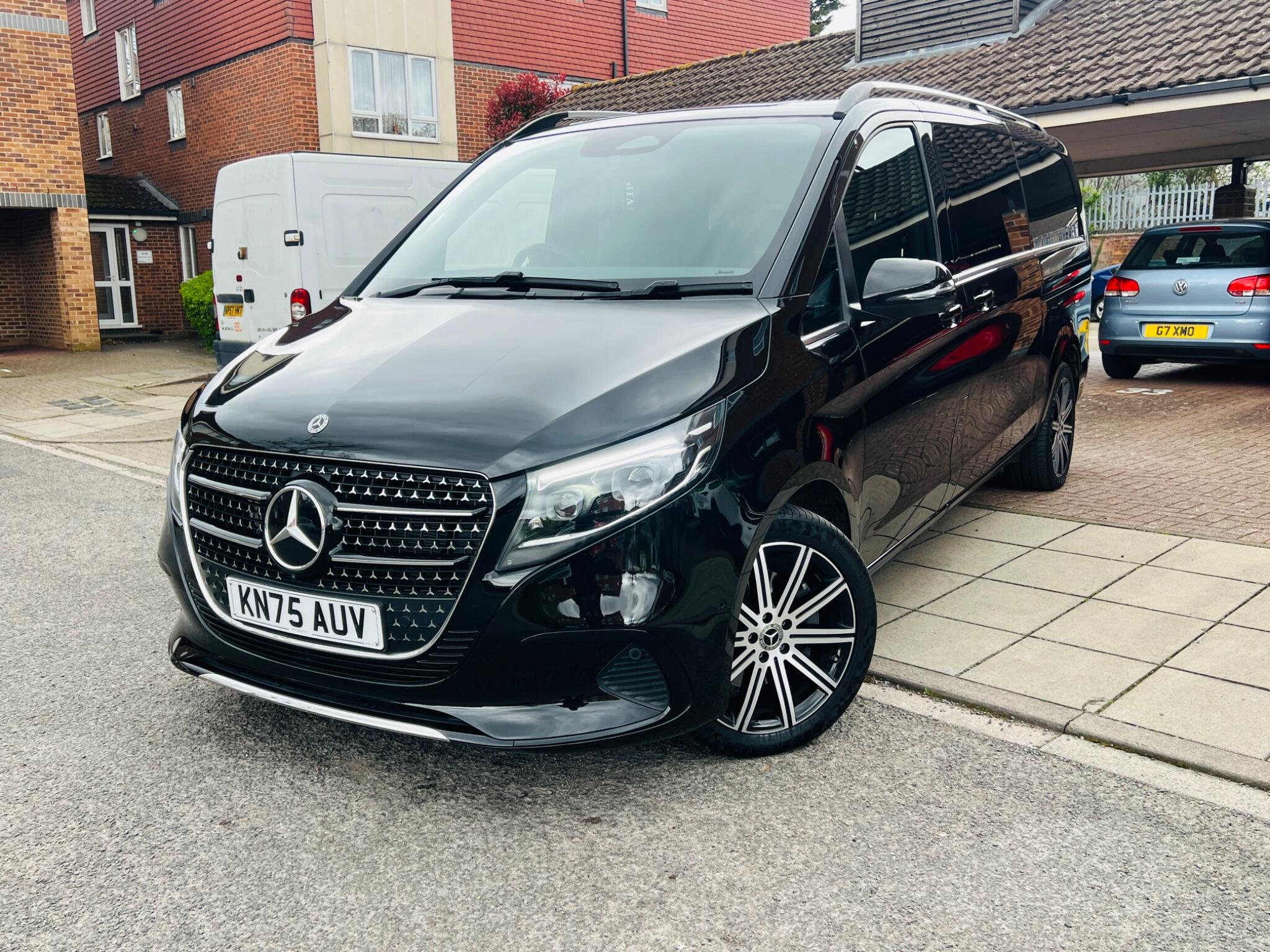 Mercedes-Benz V Class view 16