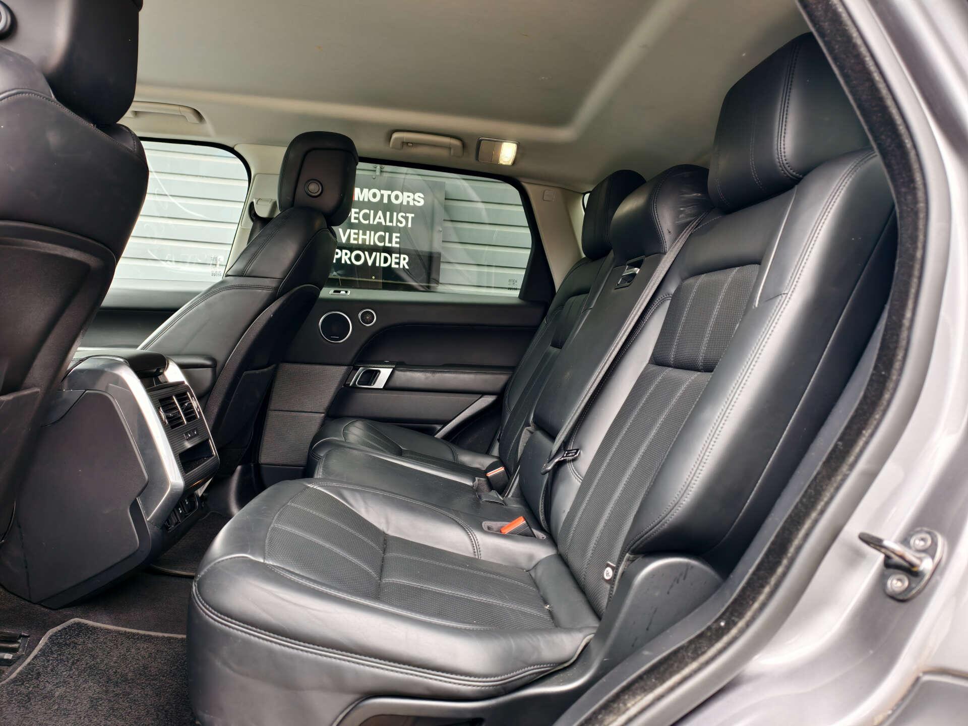 Land Rover Range Rover Sport view 18