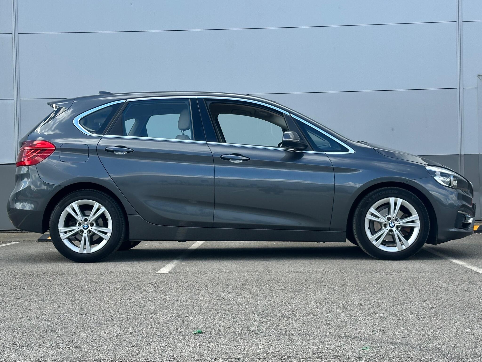 BMW 2 Series Active Tourer view 9