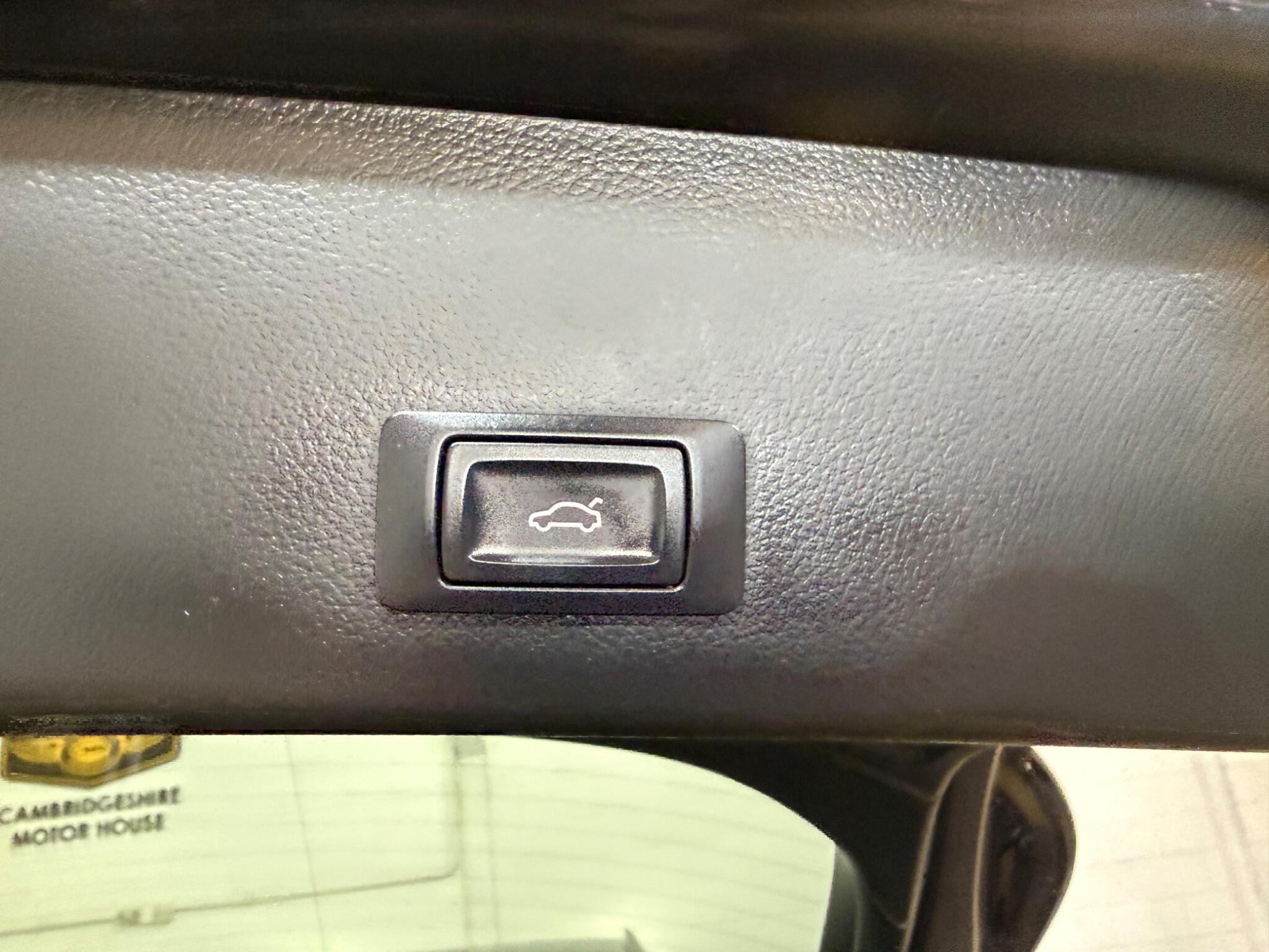 Audi A6 Avant view 37