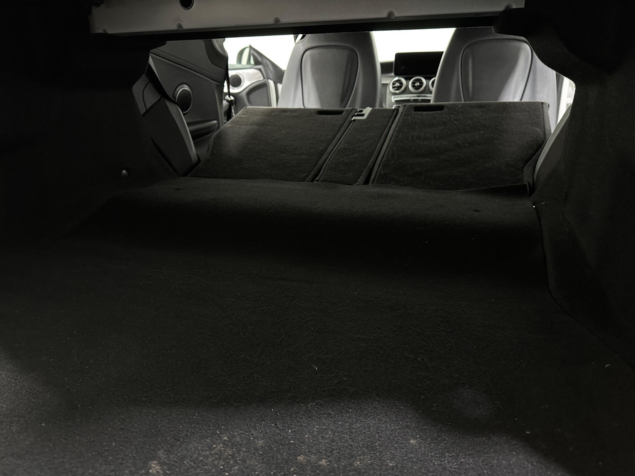 Mercedes-Benz C-Class view 43
