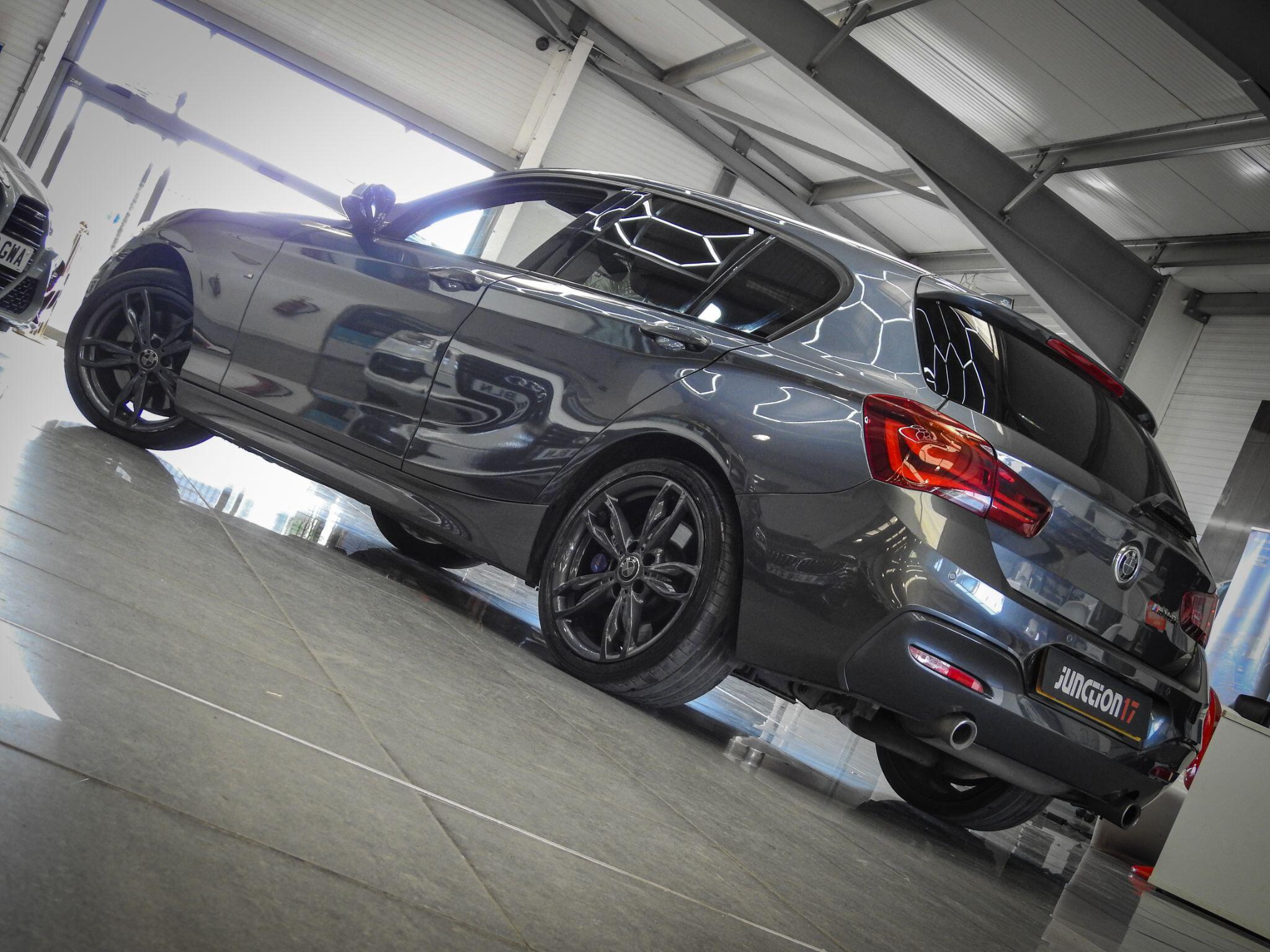 BMW 1 Series view 4