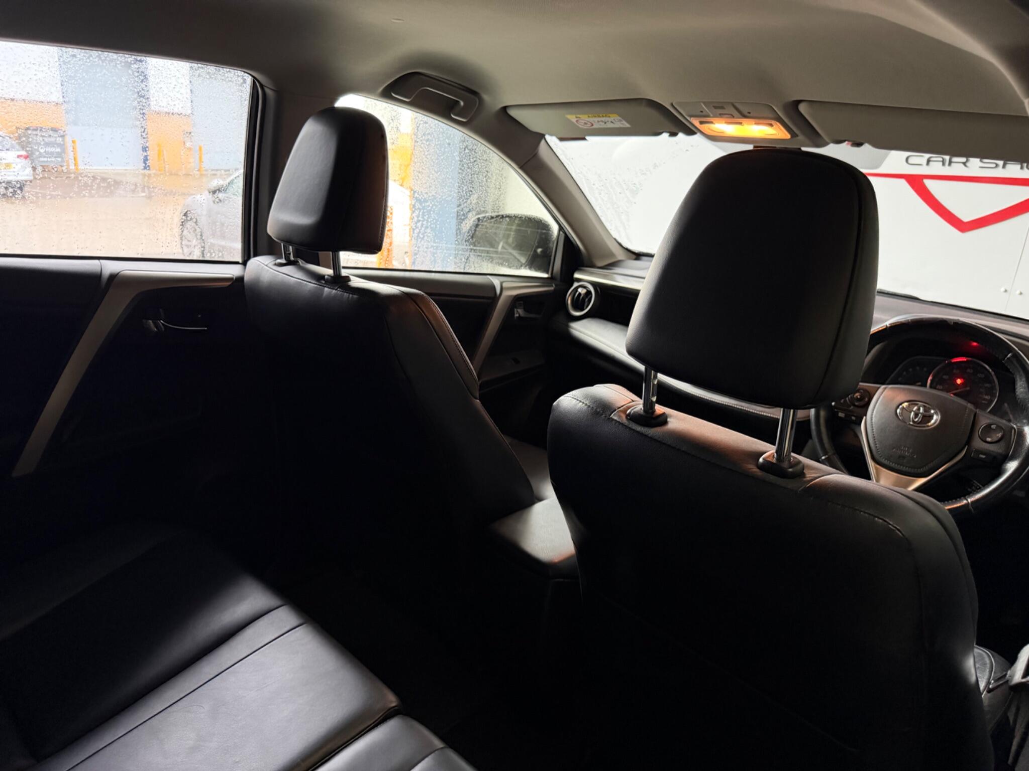 Toyota RAV4 view 13
