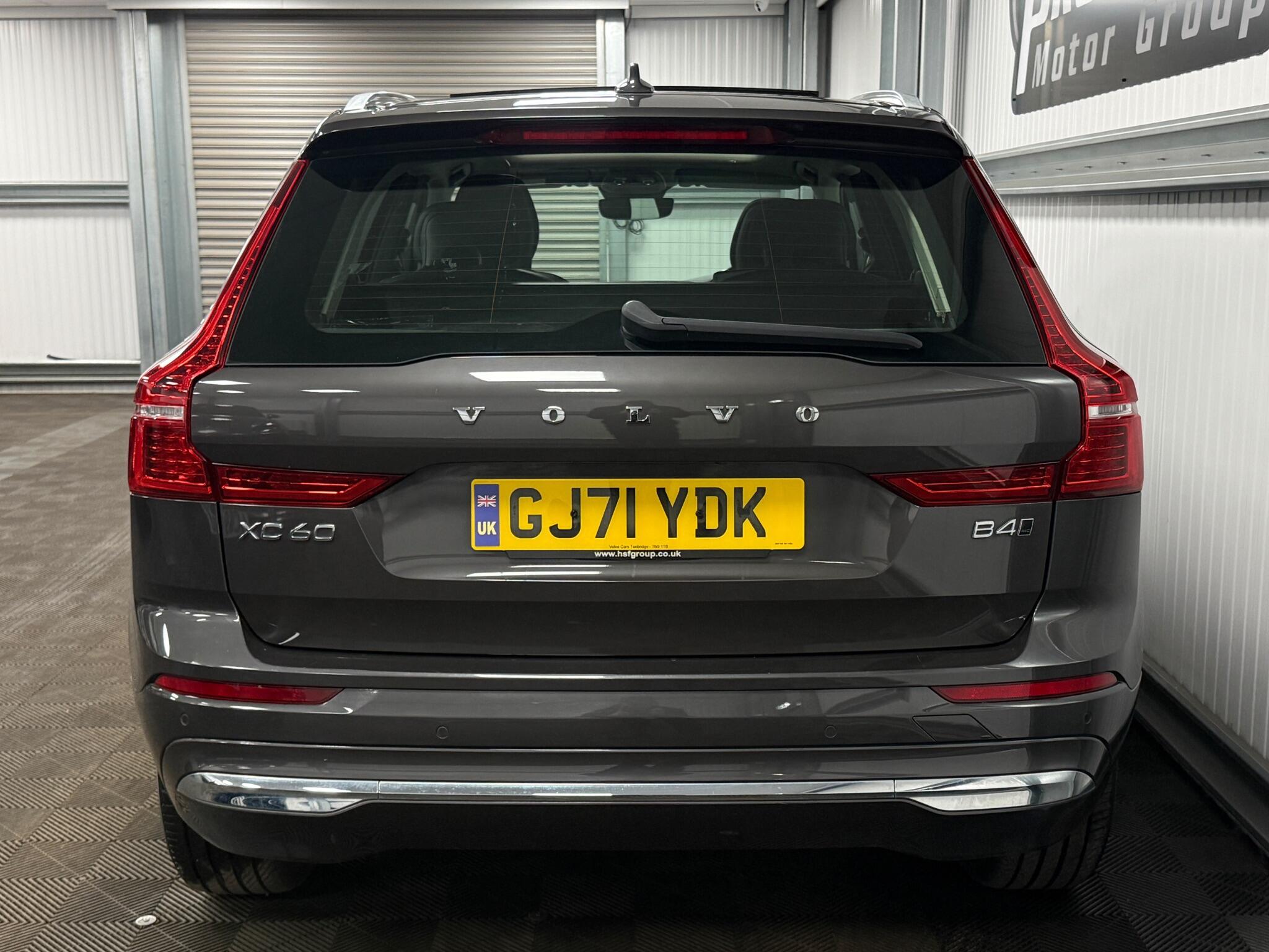 Volvo XC60 view 14