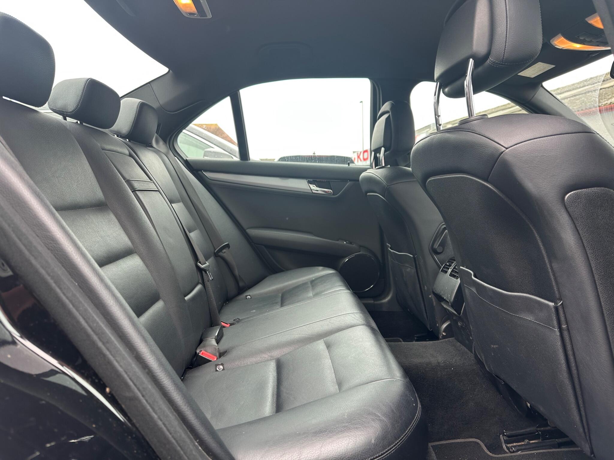 Mercedes-Benz C Class view 3