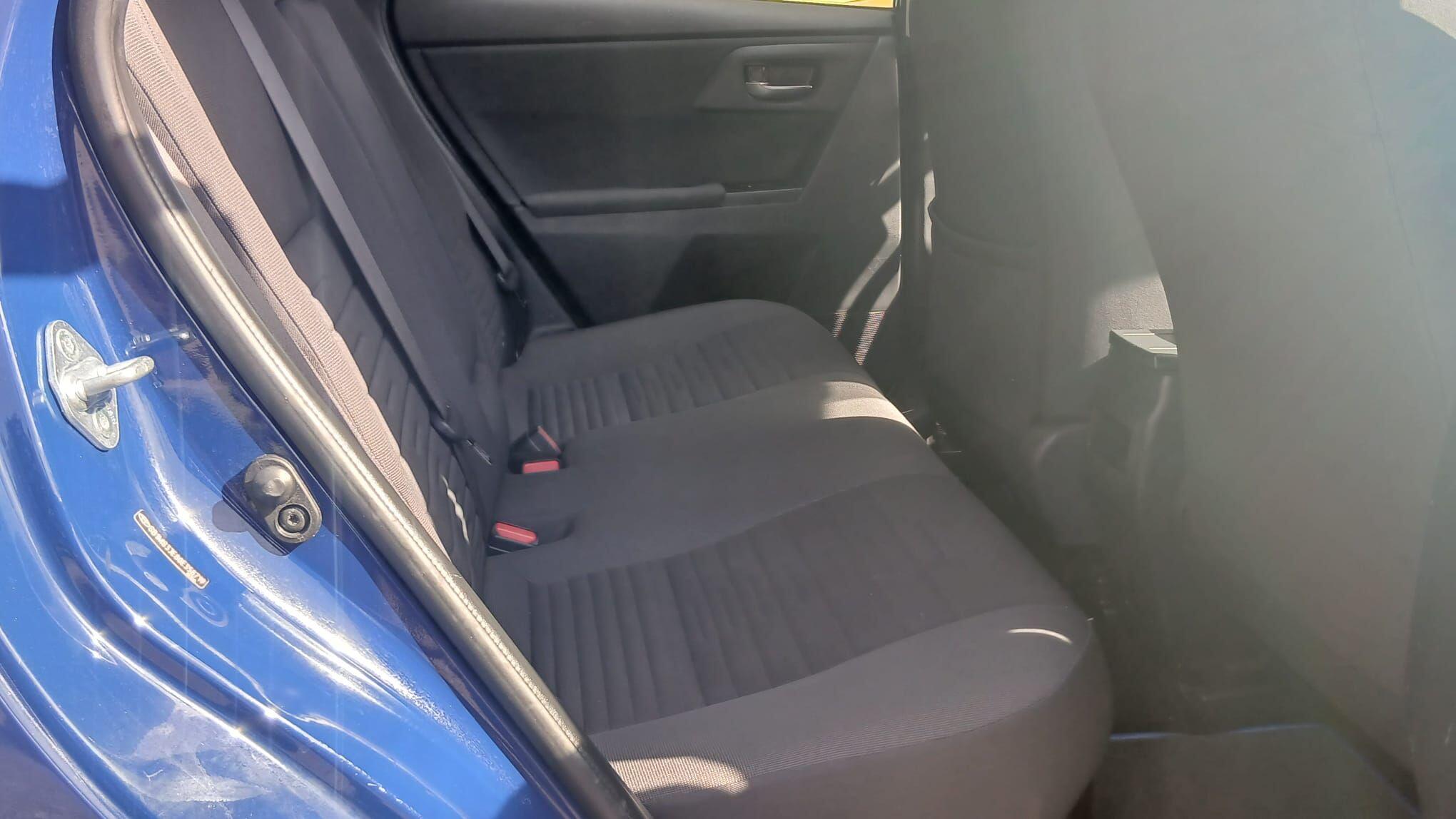 Toyota Auris view 14