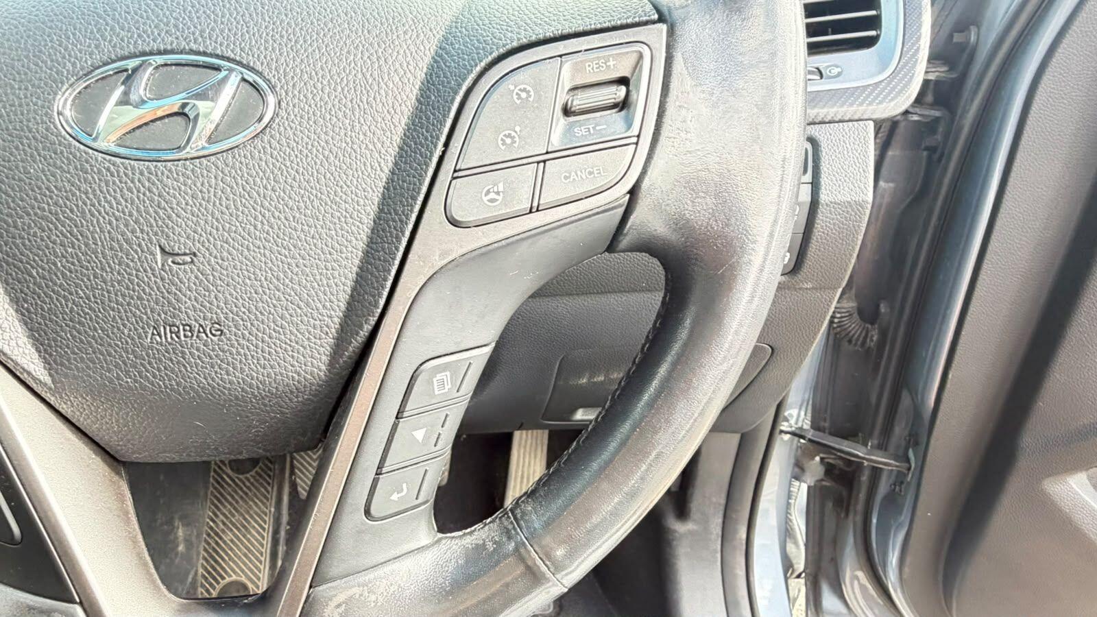 Hyundai Santa Fe view 28