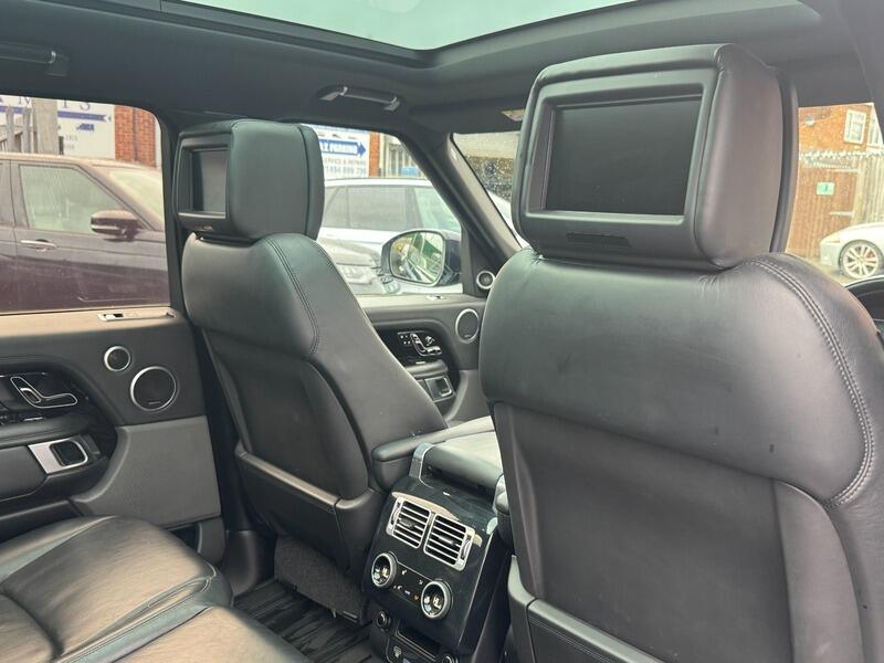 2018 Land Rover Range Rover image 70