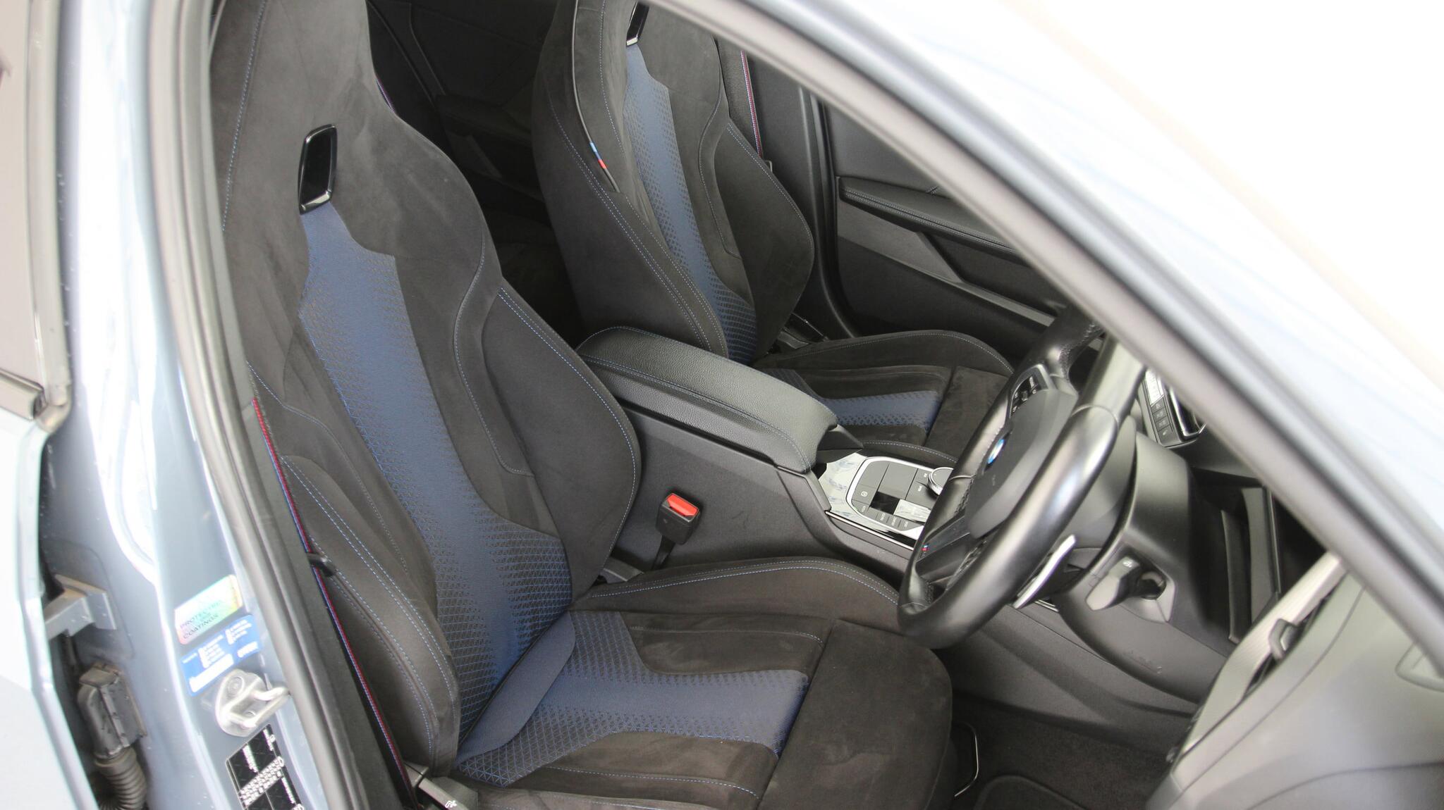 BMW 1 Series view 15
