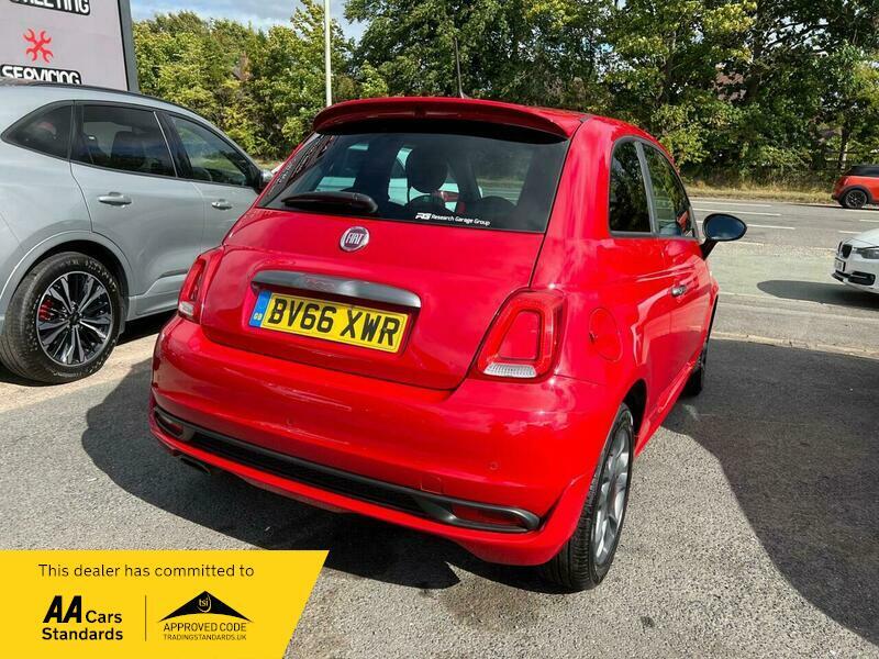 2016 Fiat 500 image 8