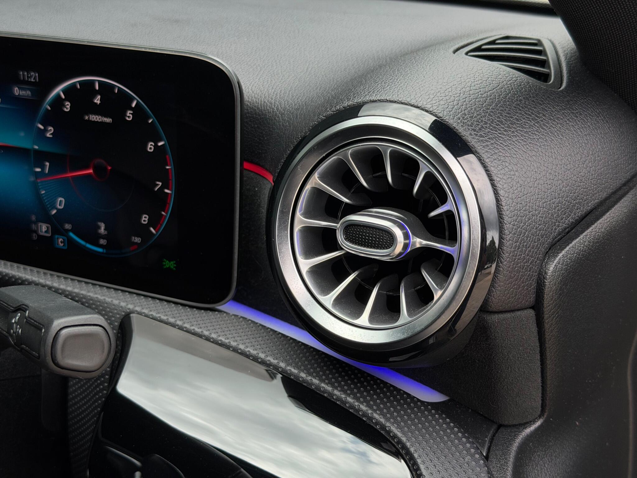Mercedes-Benz A-Class view 25