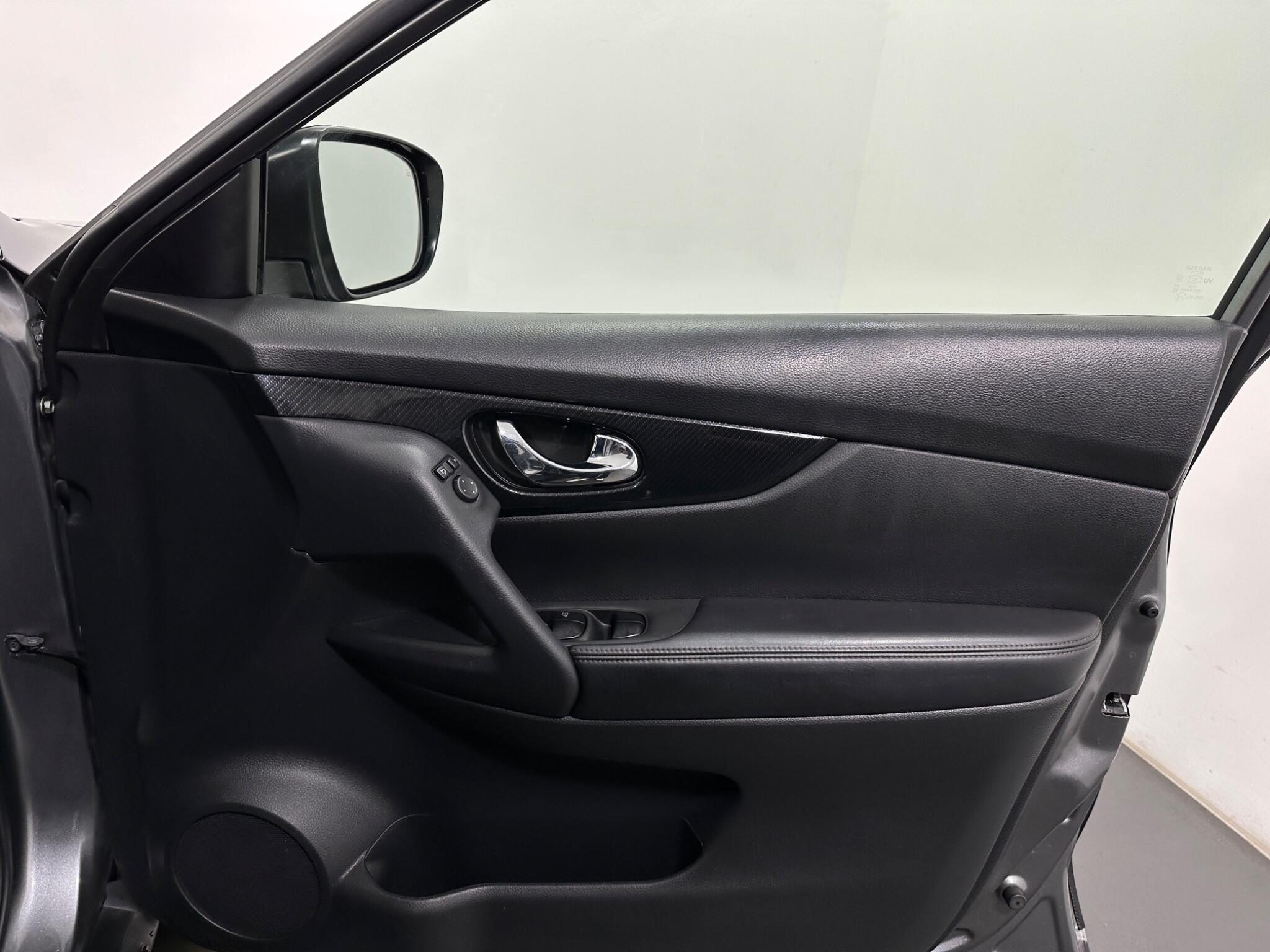 Nissan X-Trail view 34