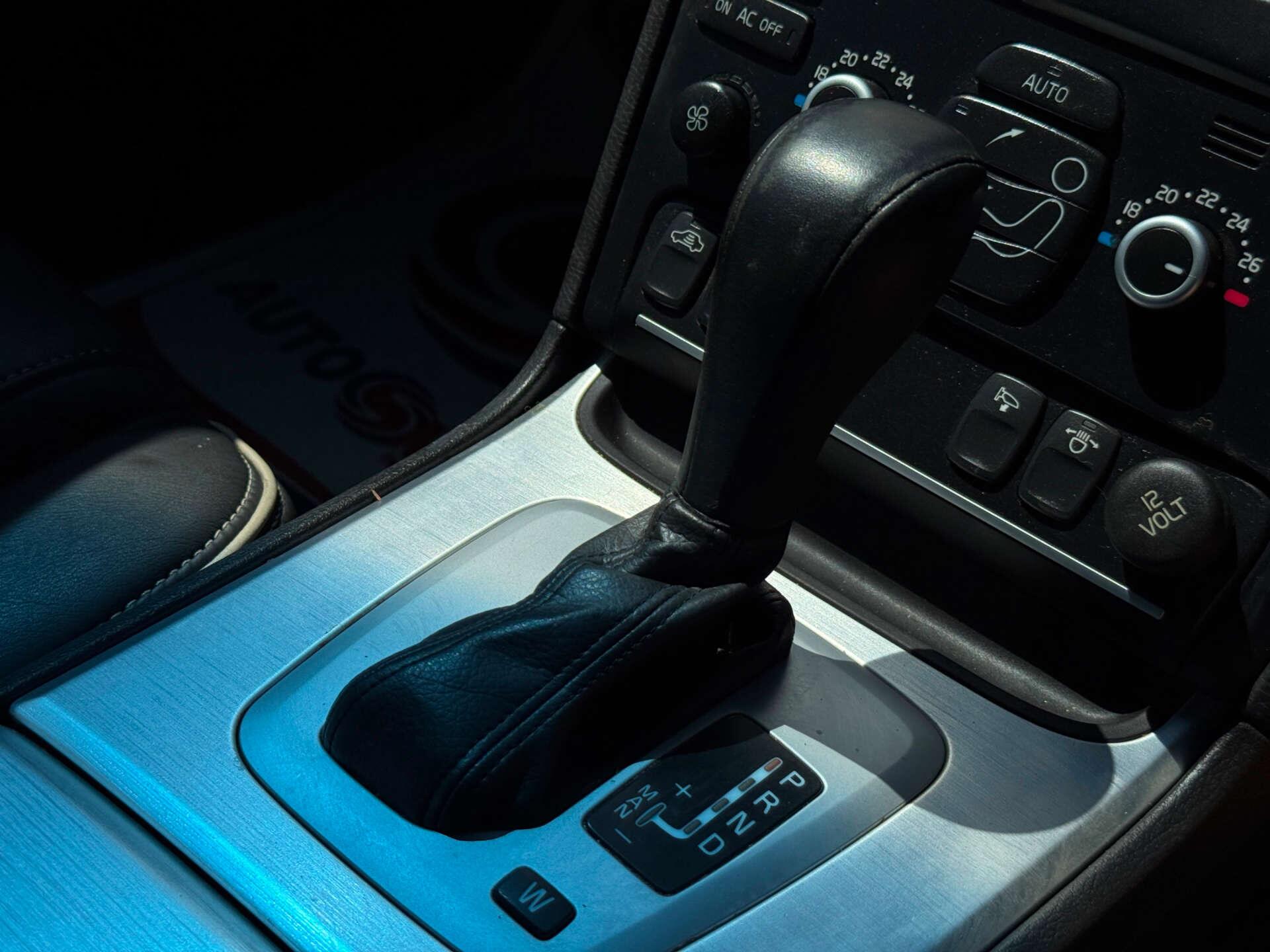 Volvo XC90 view 61
