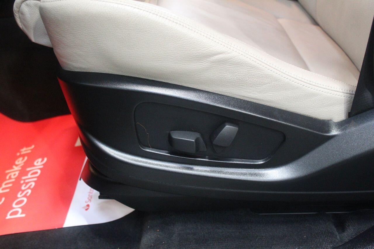 BMW X6 view 33