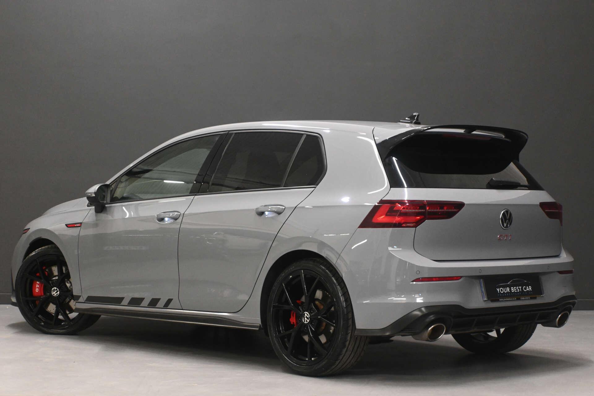 Volkswagen Golf view 2