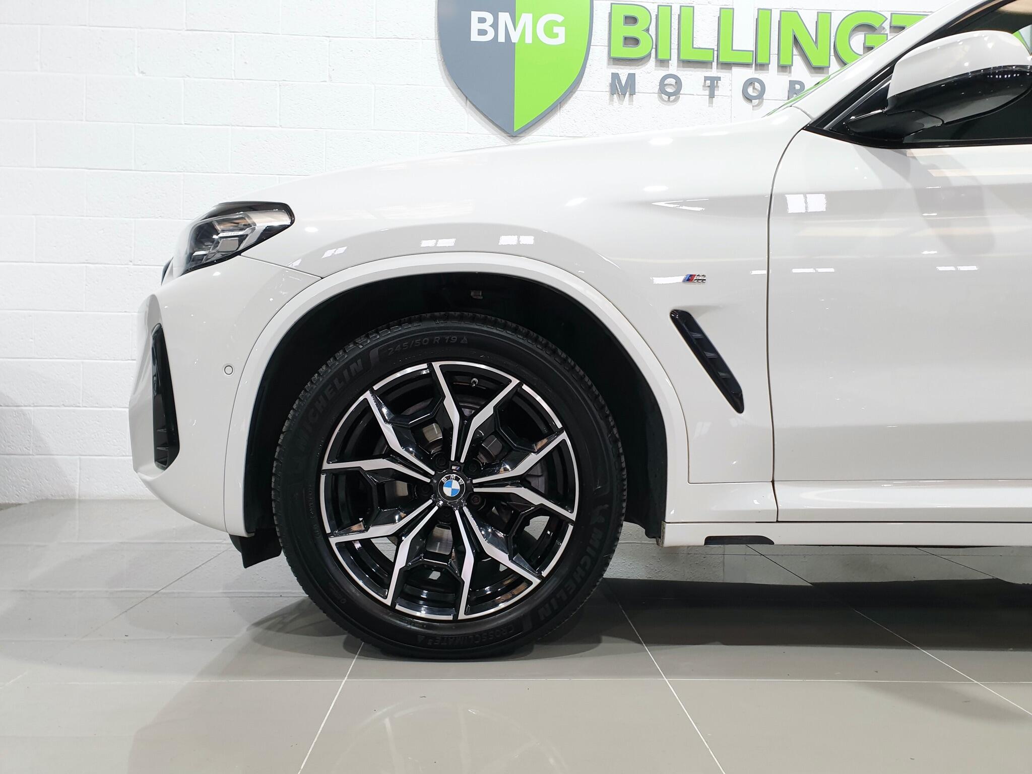 BMW X3 view 24