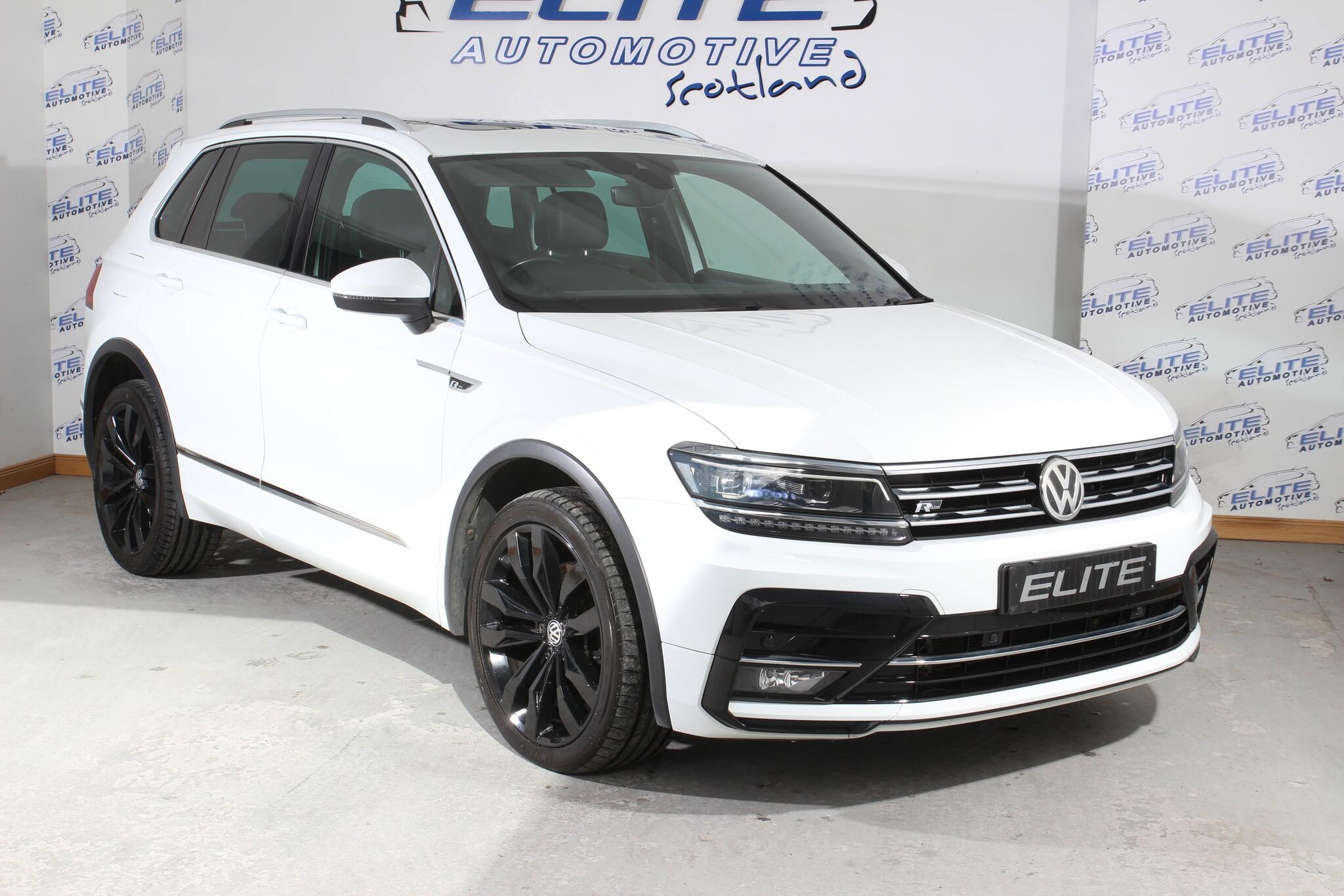 Volkswagen Tiguan view 3