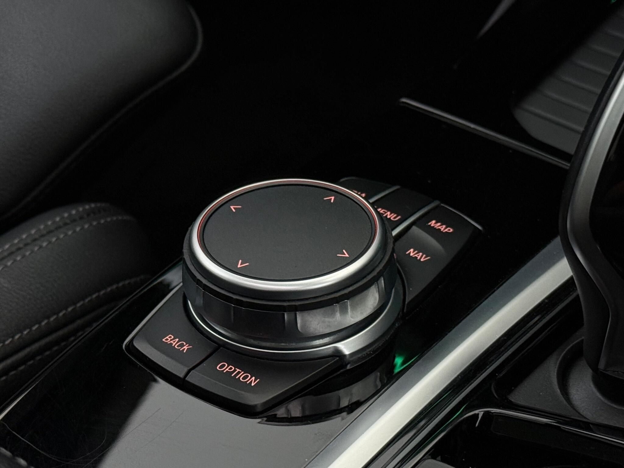 BMW X3 view 22
