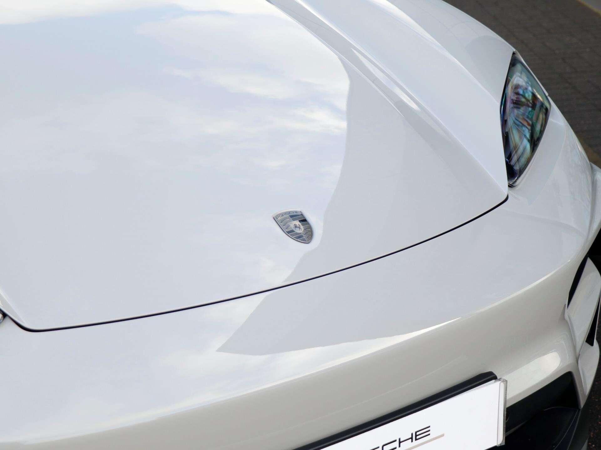 Porsche Macan view 33