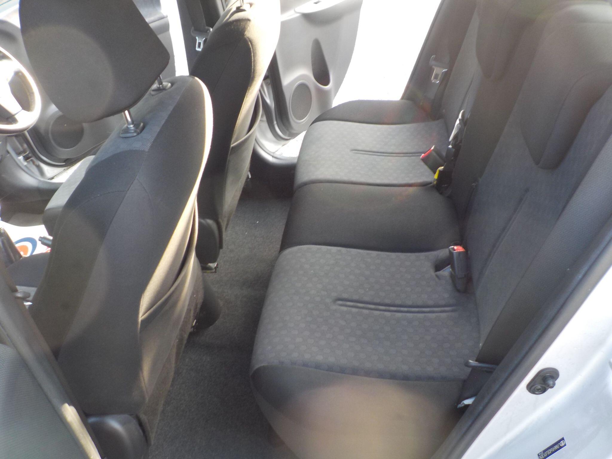 Toyota Urban Cruiser 1.33 Dual VVT-i Euro 4 (s/s) 5dr