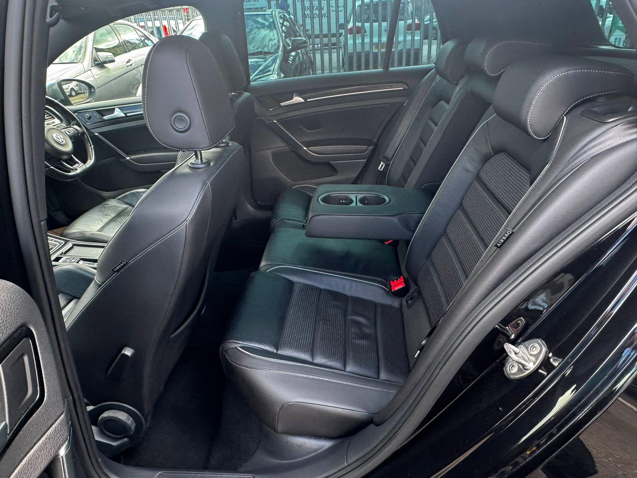 Volkswagen Golf view 18