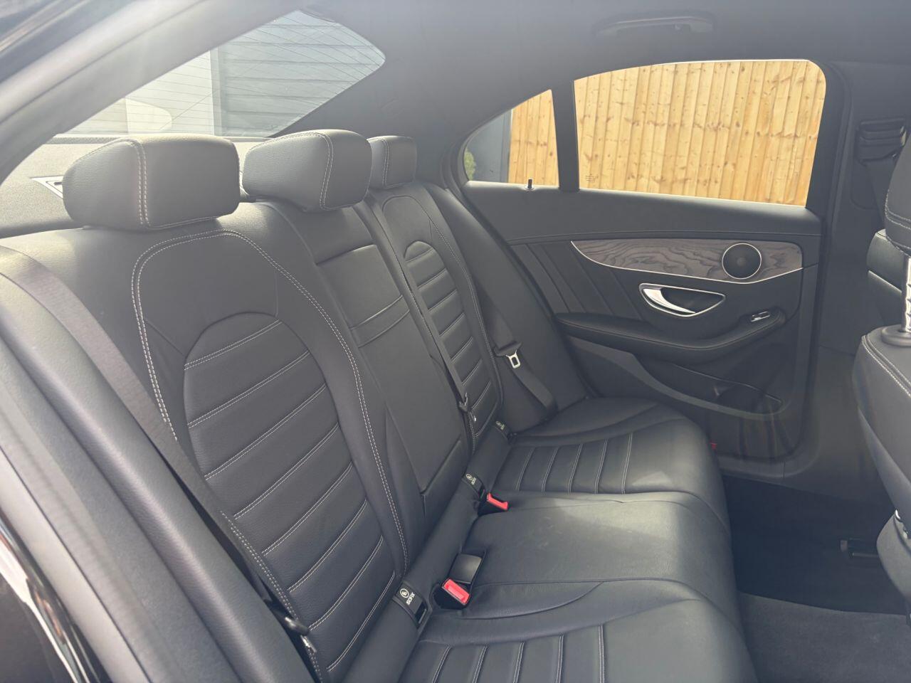 Mercedes-Benz C-Class view 22
