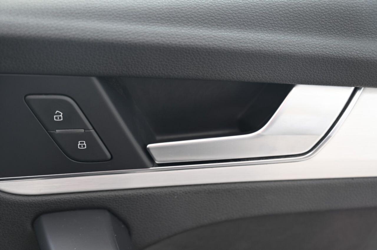 Audi Q5 view 40