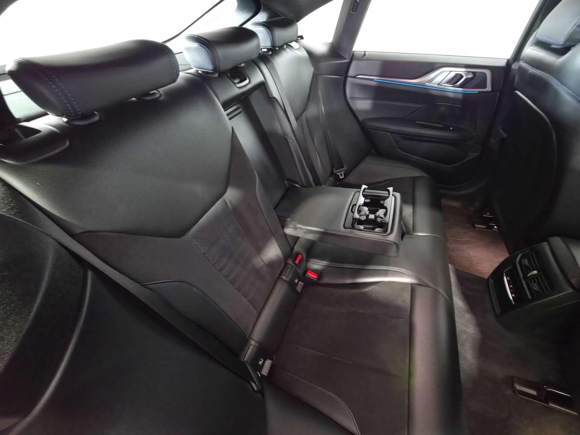 BMW I4 view 52