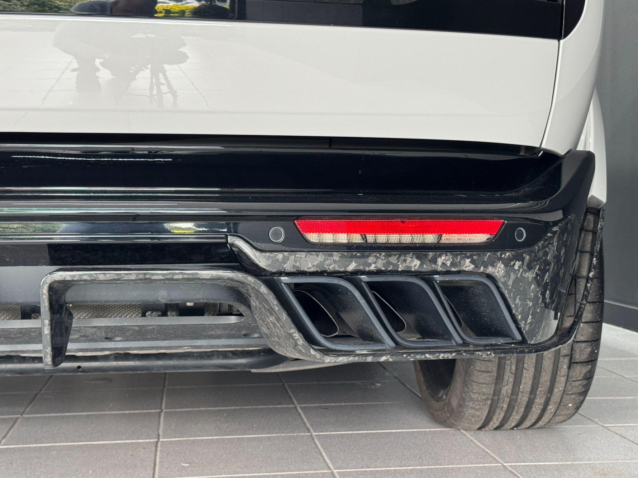 Land Rover Range Rover view 65