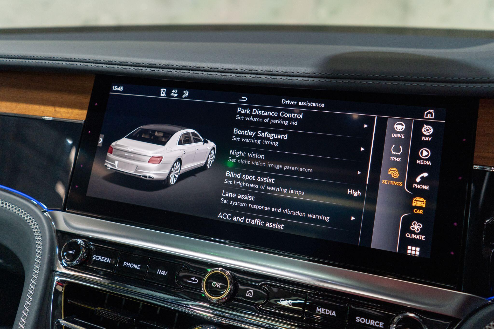 Bentley Flying Spur view 29