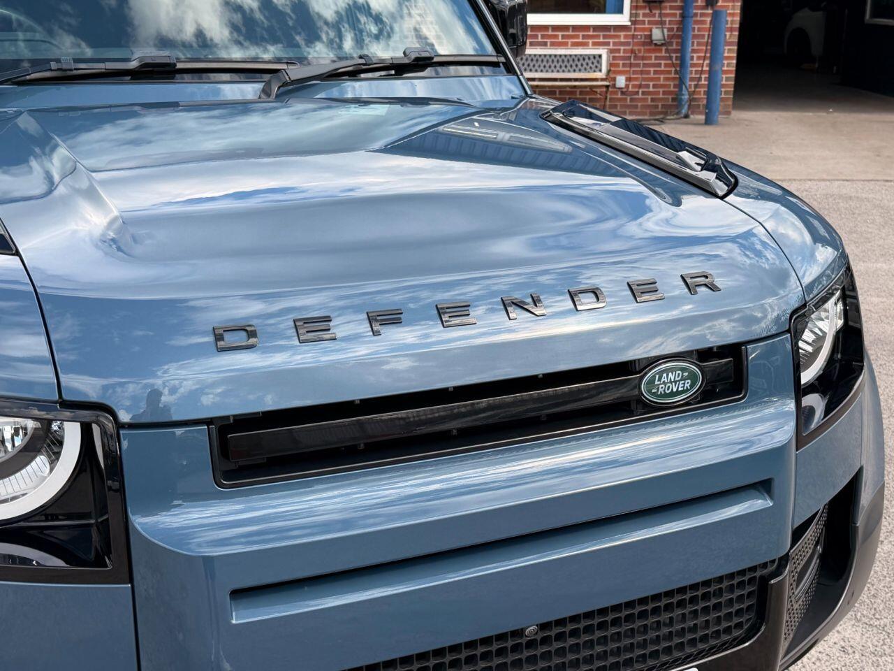 Land Rover Defender view 16