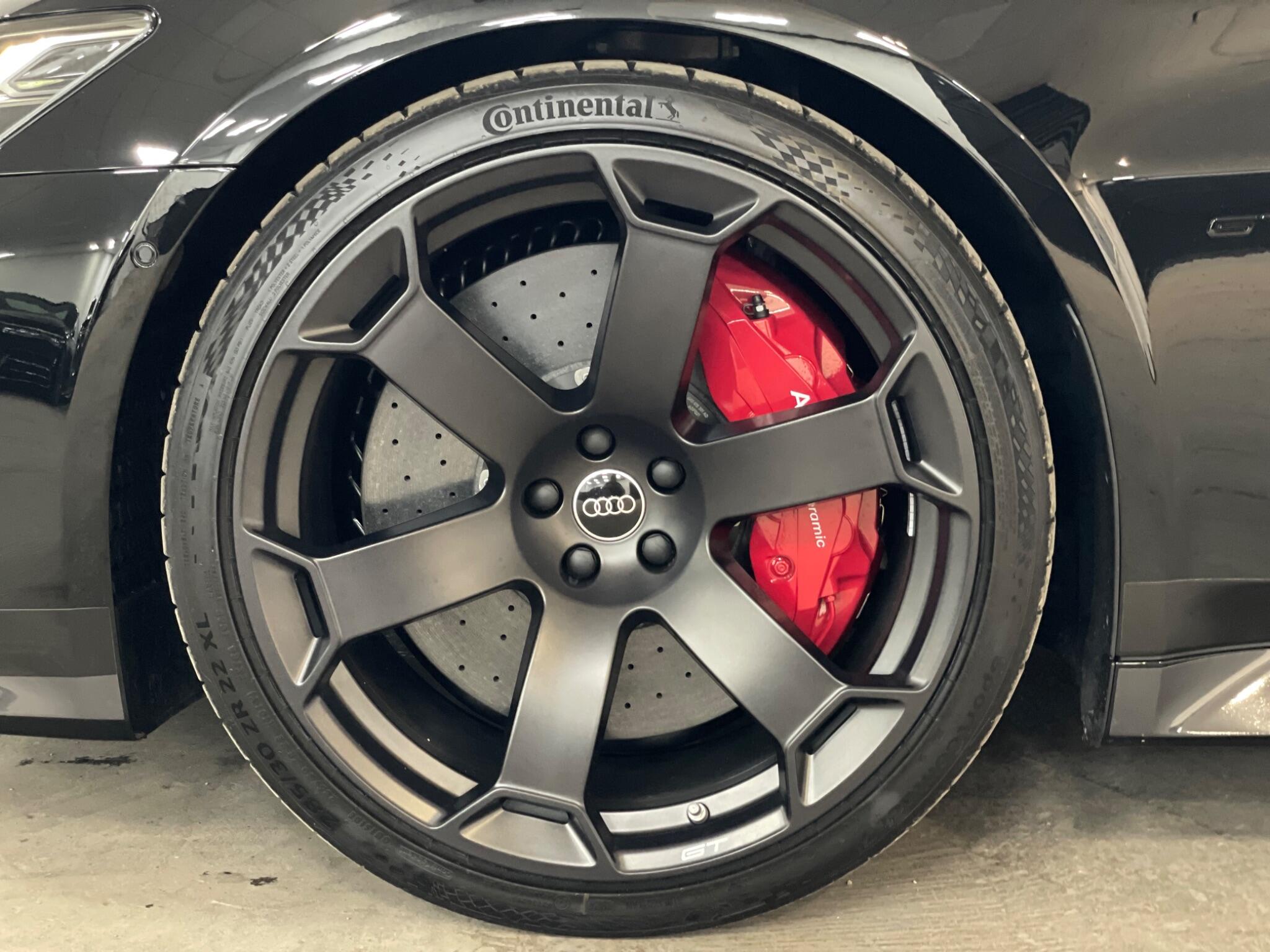 Audi RS6 view 56