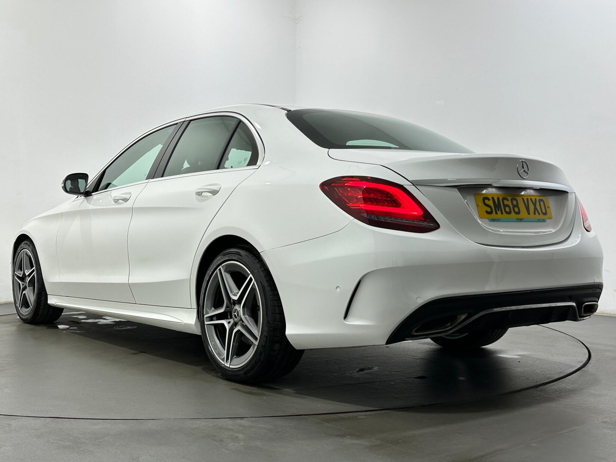 Mercedes-Benz C Class view 49