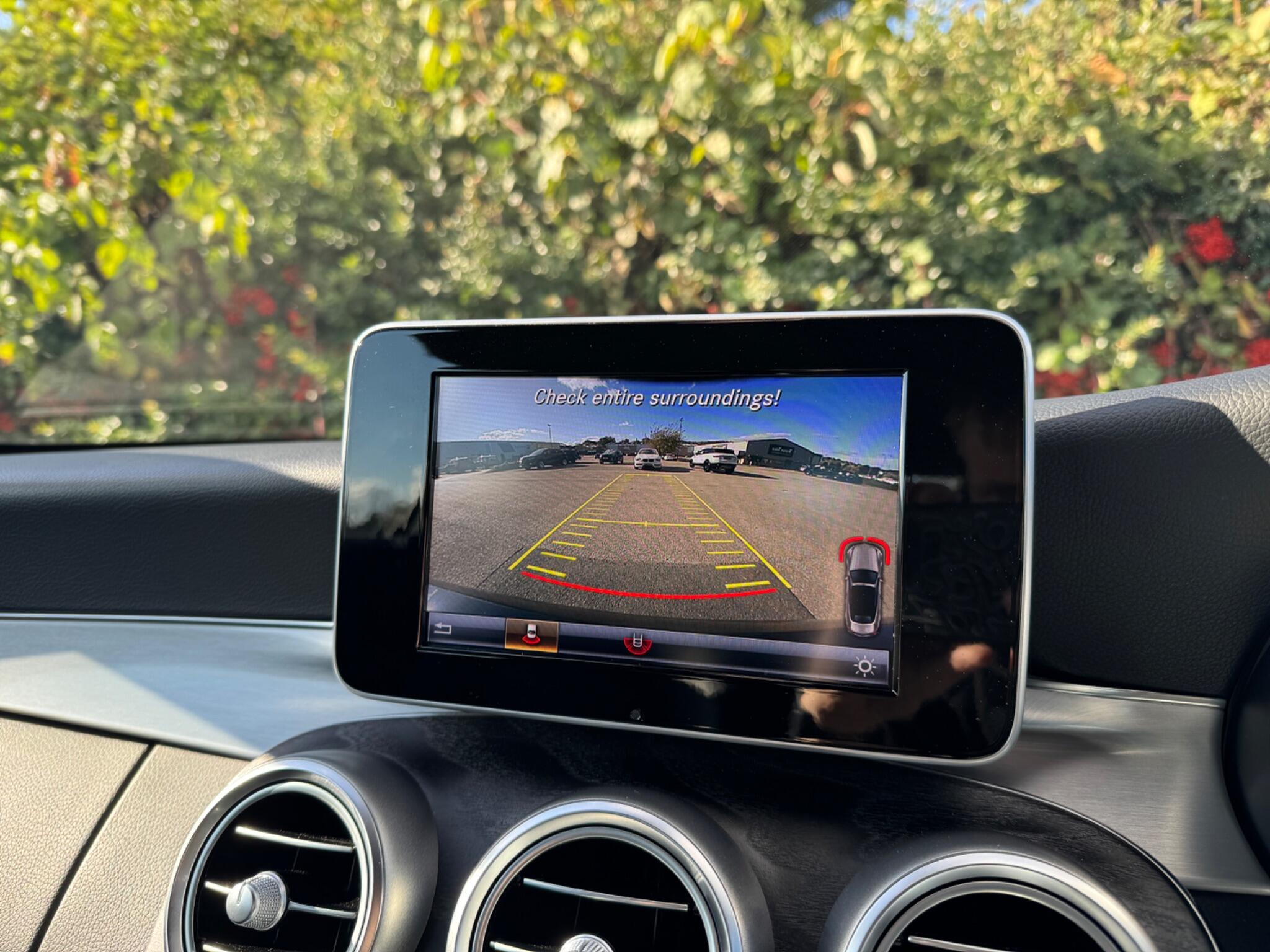 Mercedes-Benz C-Class view 18