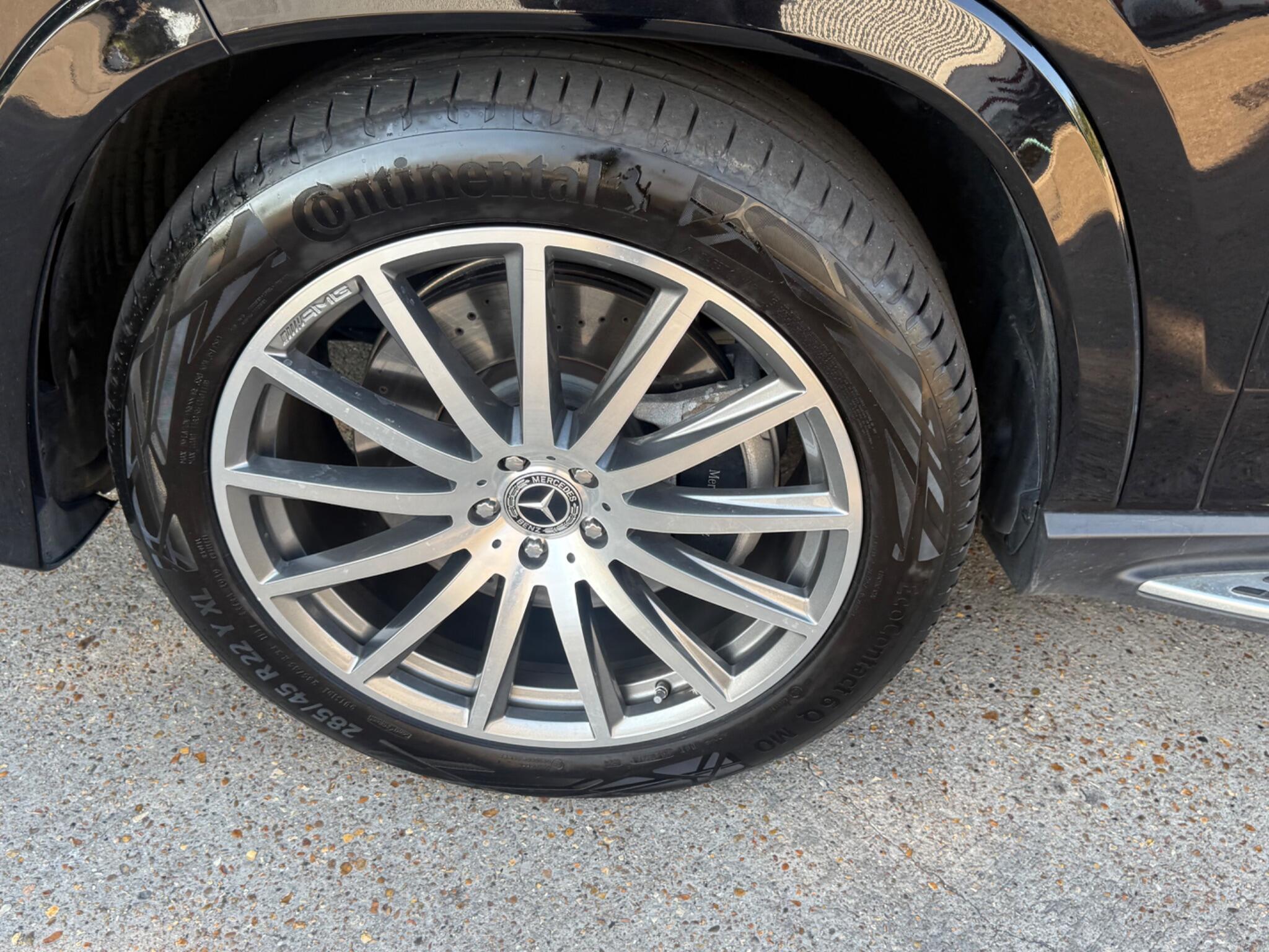 Mercedes-Benz GLS view 10