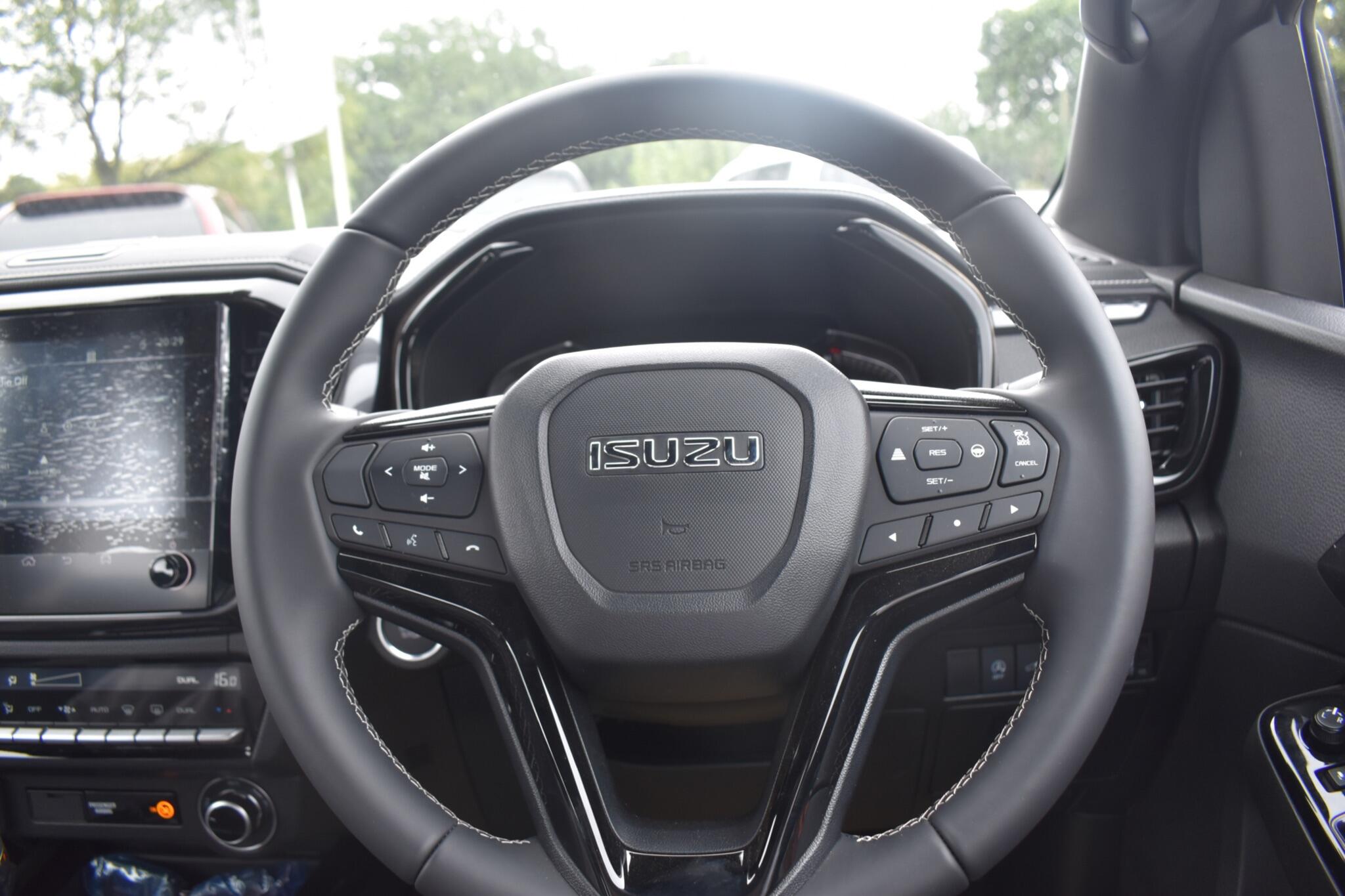 D-Max - 1.9 TD V-Cross Auto 4WD Euro 6 (s/s) 4dr - Image 26