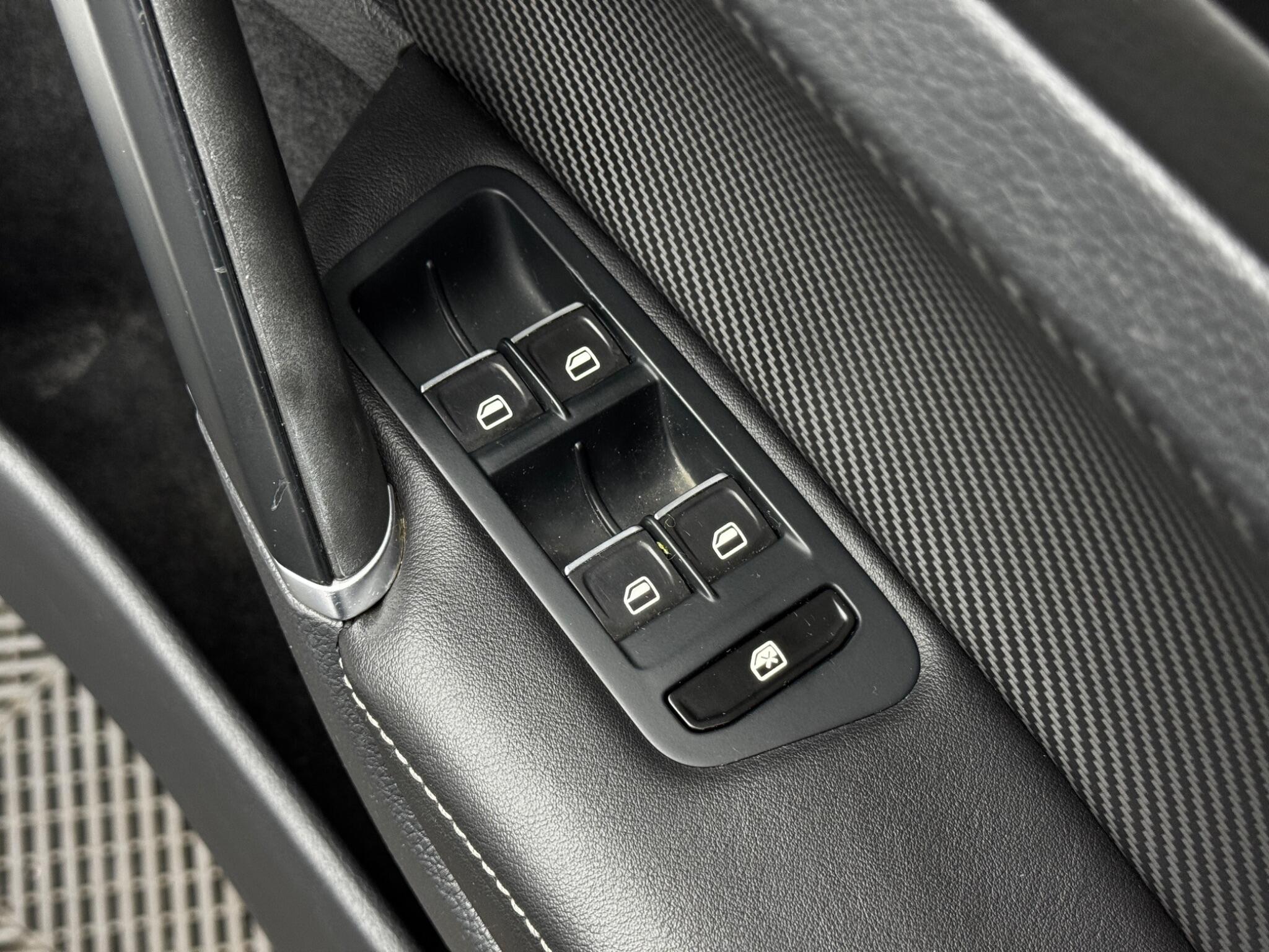 Volkswagen Golf view 42