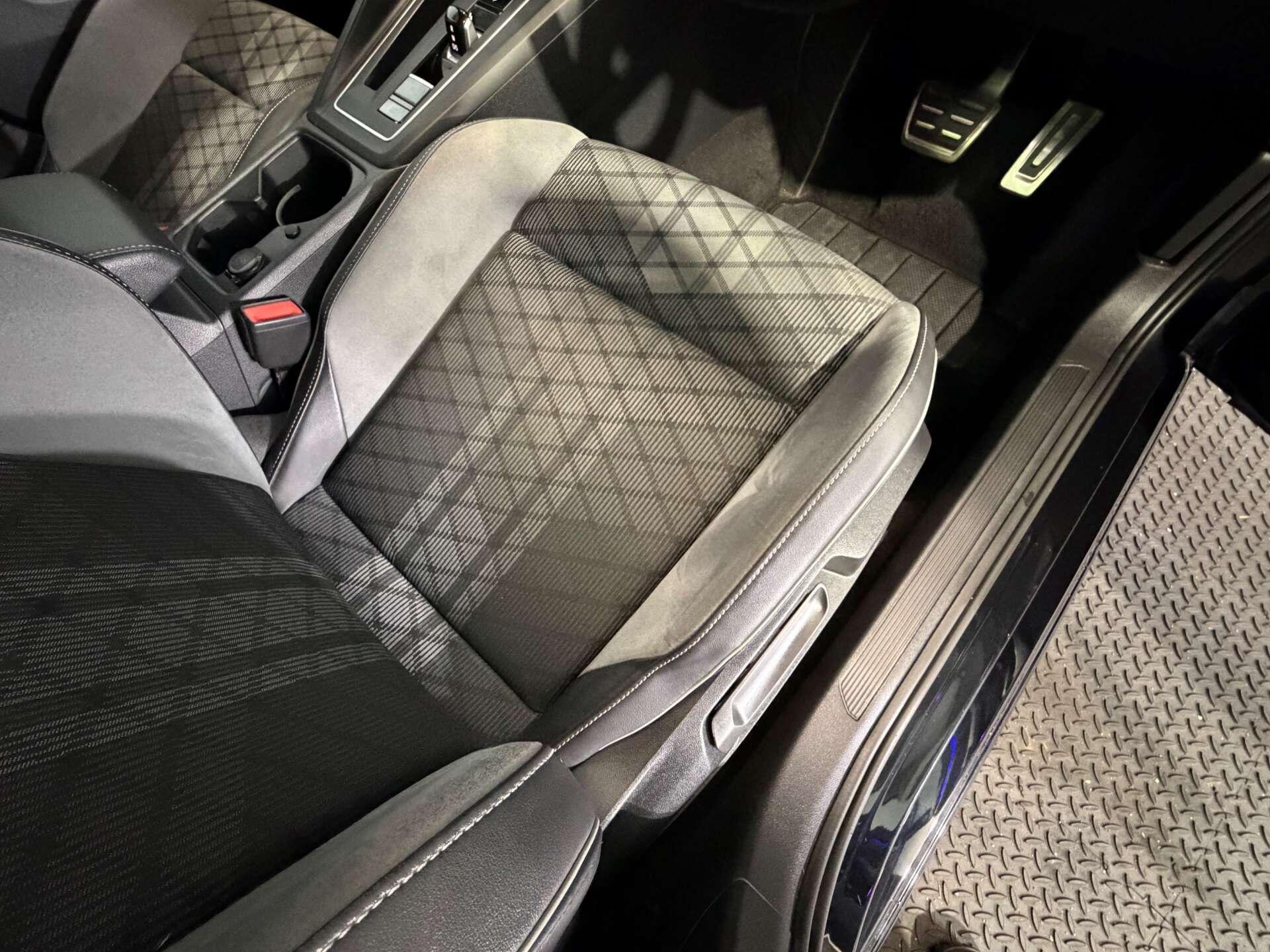 Volkswagen Golf view 16