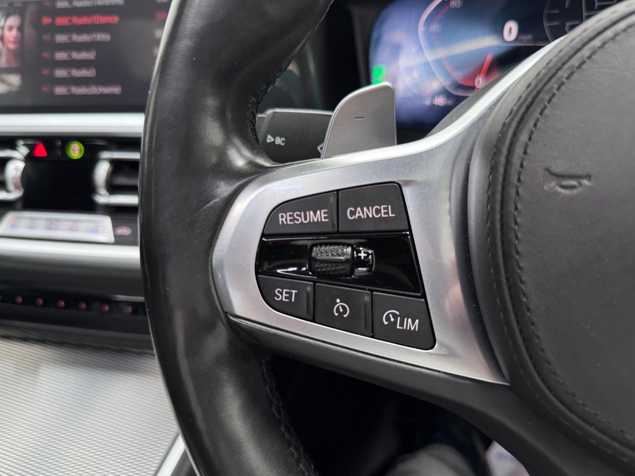BMW 3 Series view 40