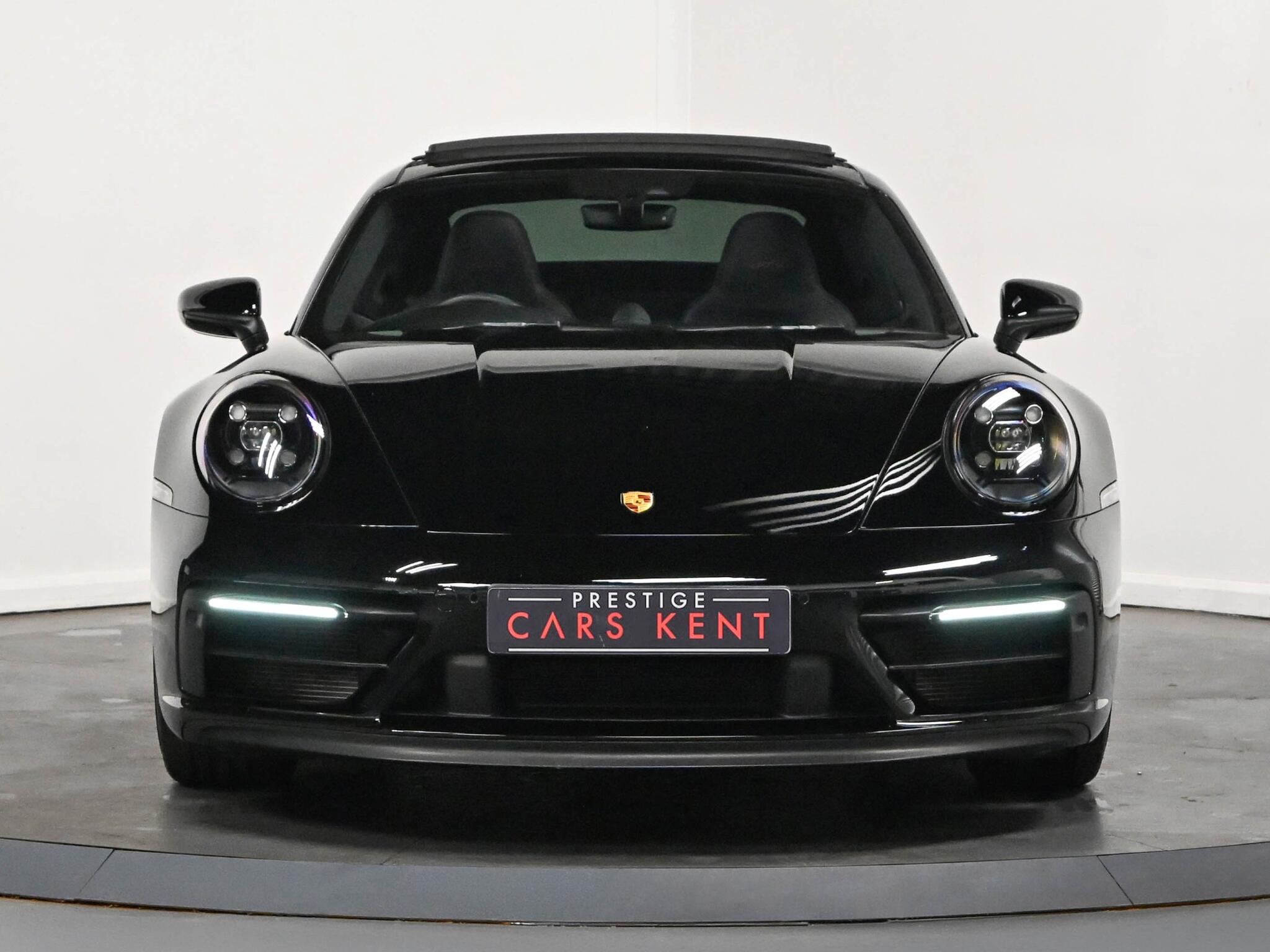 Porsche 911 view 24