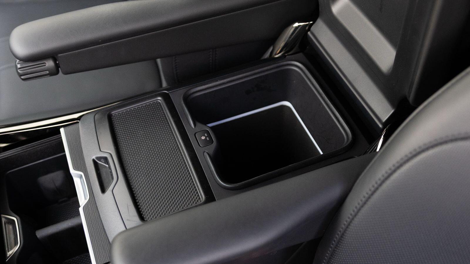 Land Rover Range Rover Sport view 14