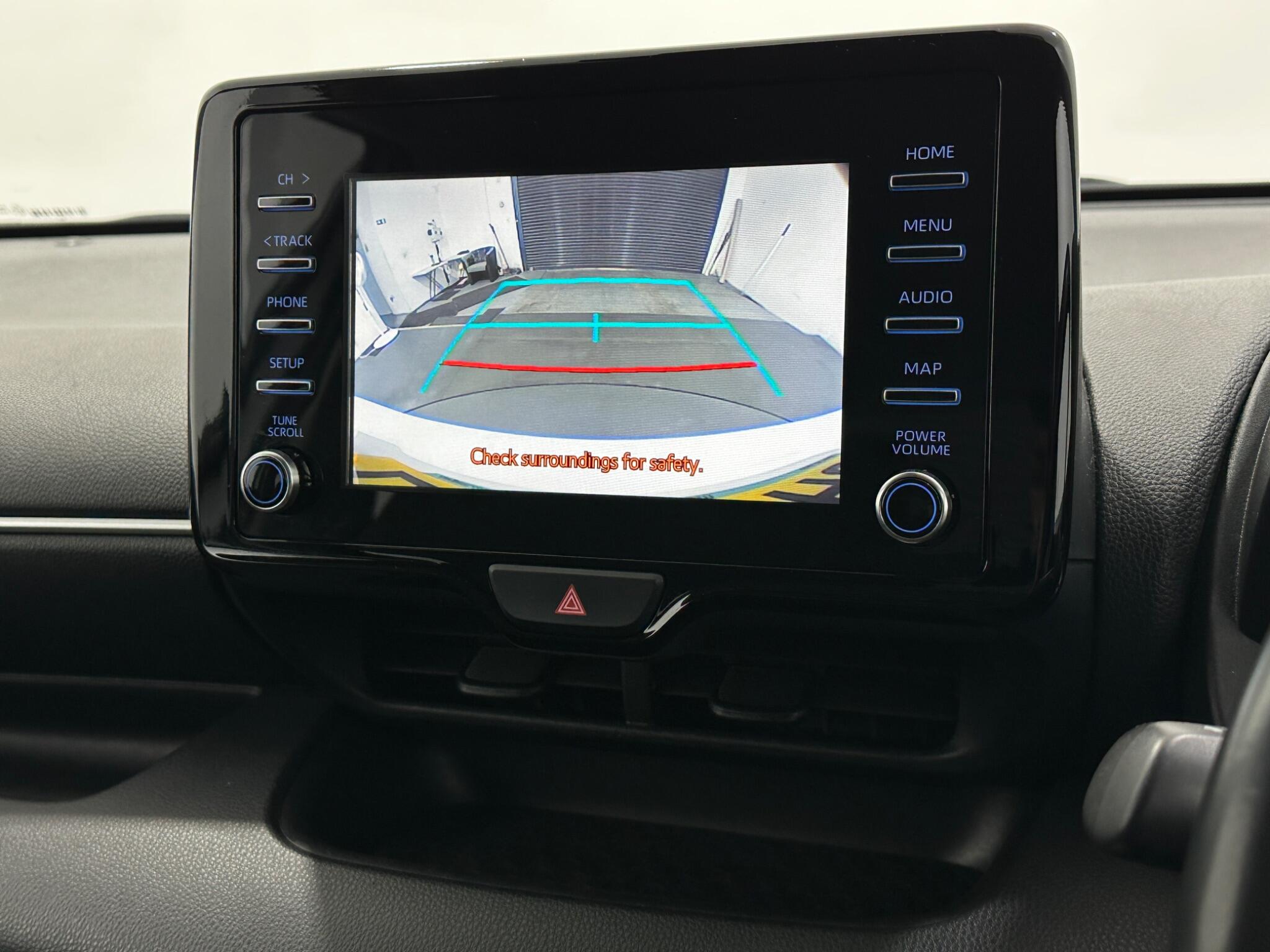 Toyota Yaris view 22