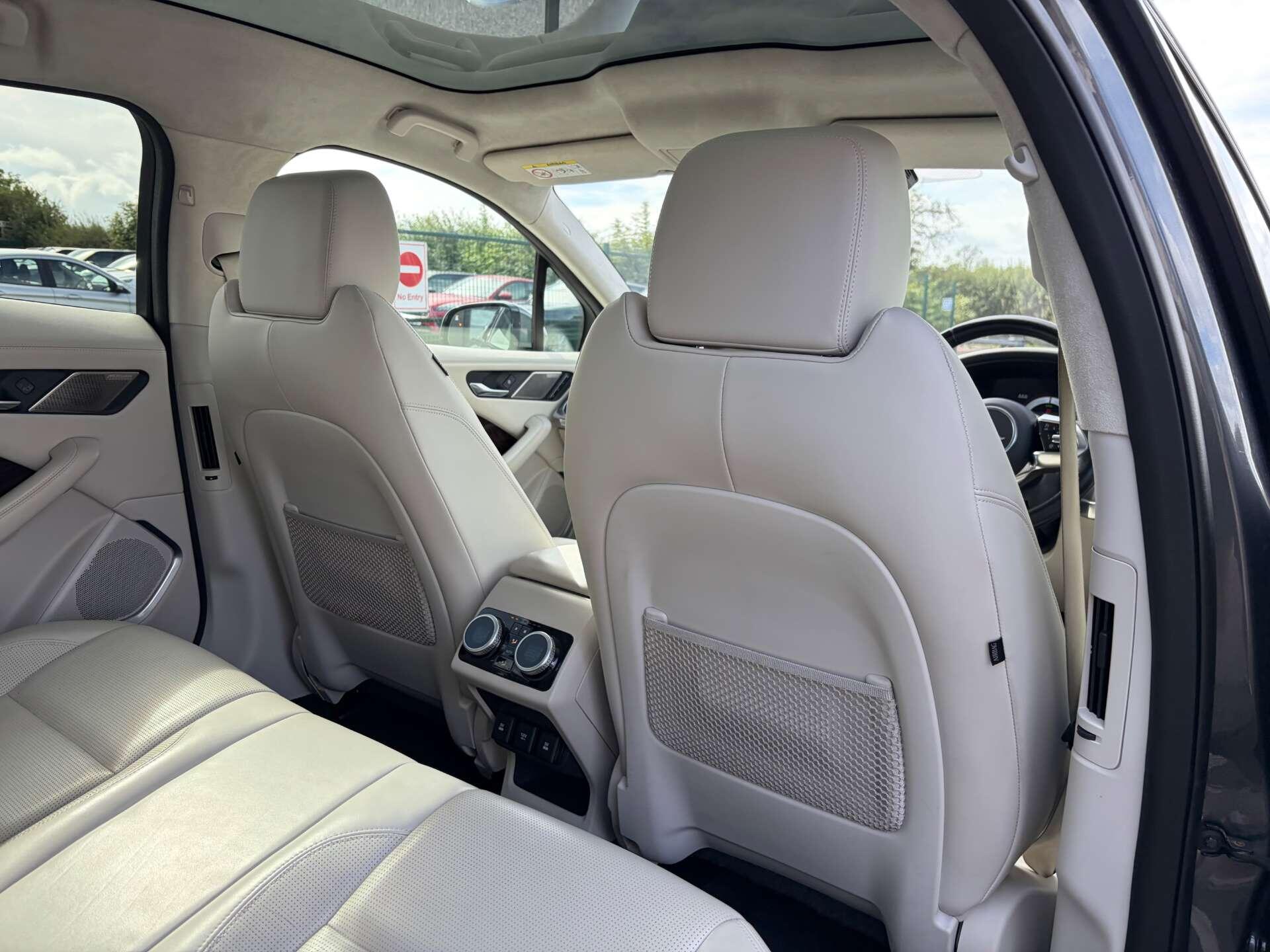 Jaguar I-Pace view 30