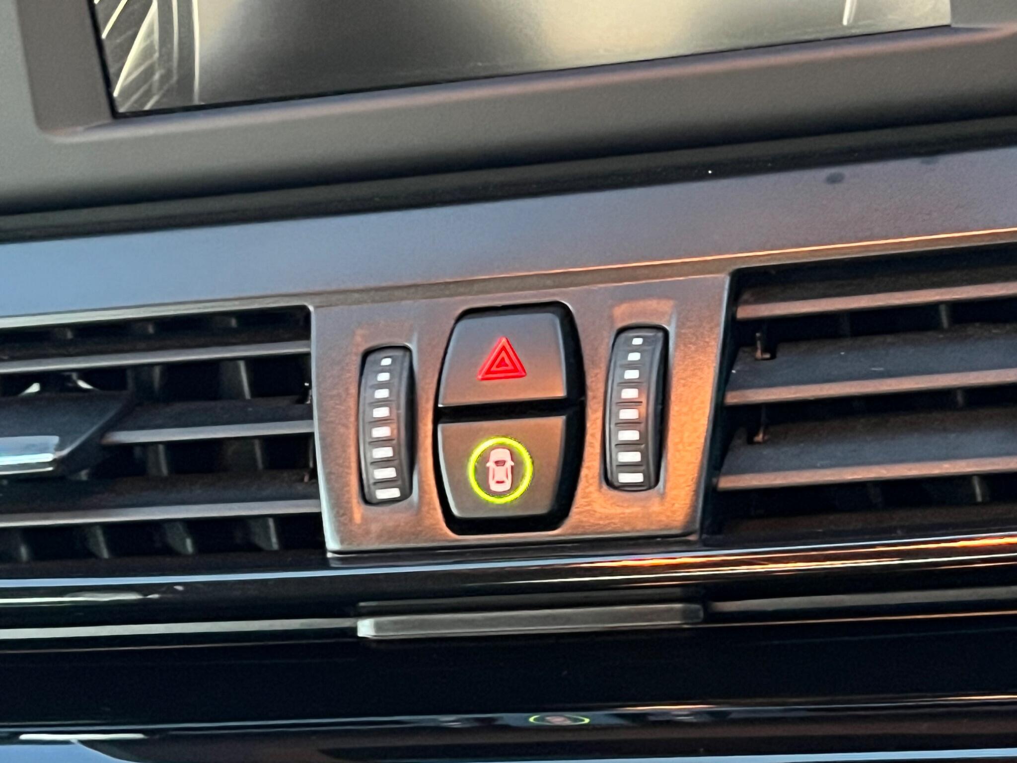 BMW 2 Series Active Tourer view 18