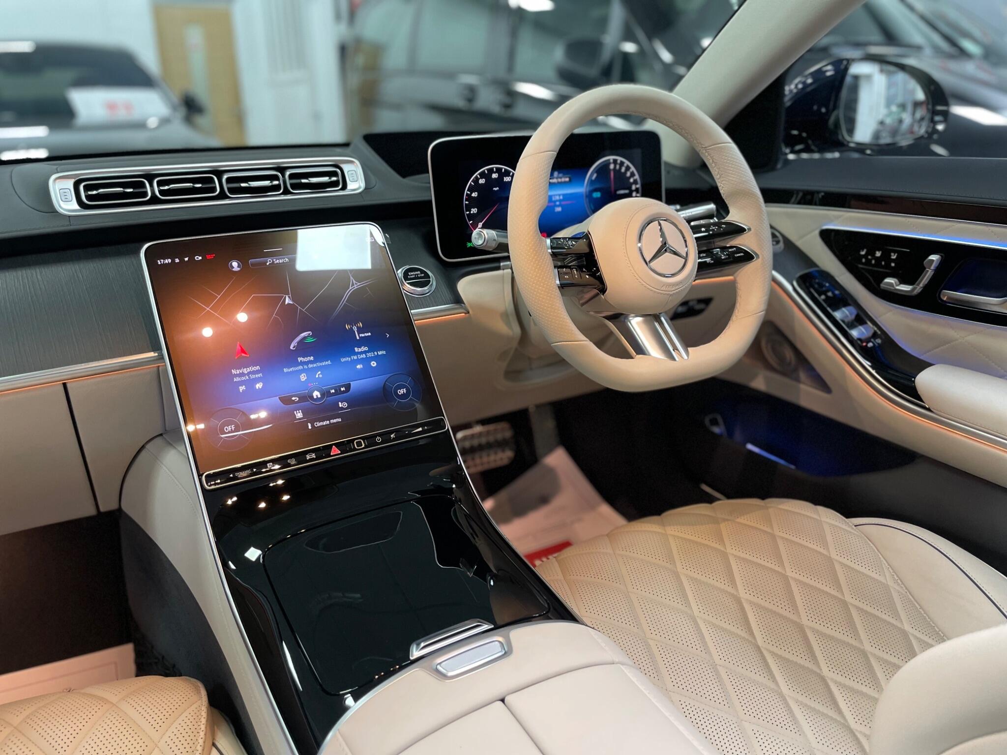 Mercedes-Benz S-Class view 36
