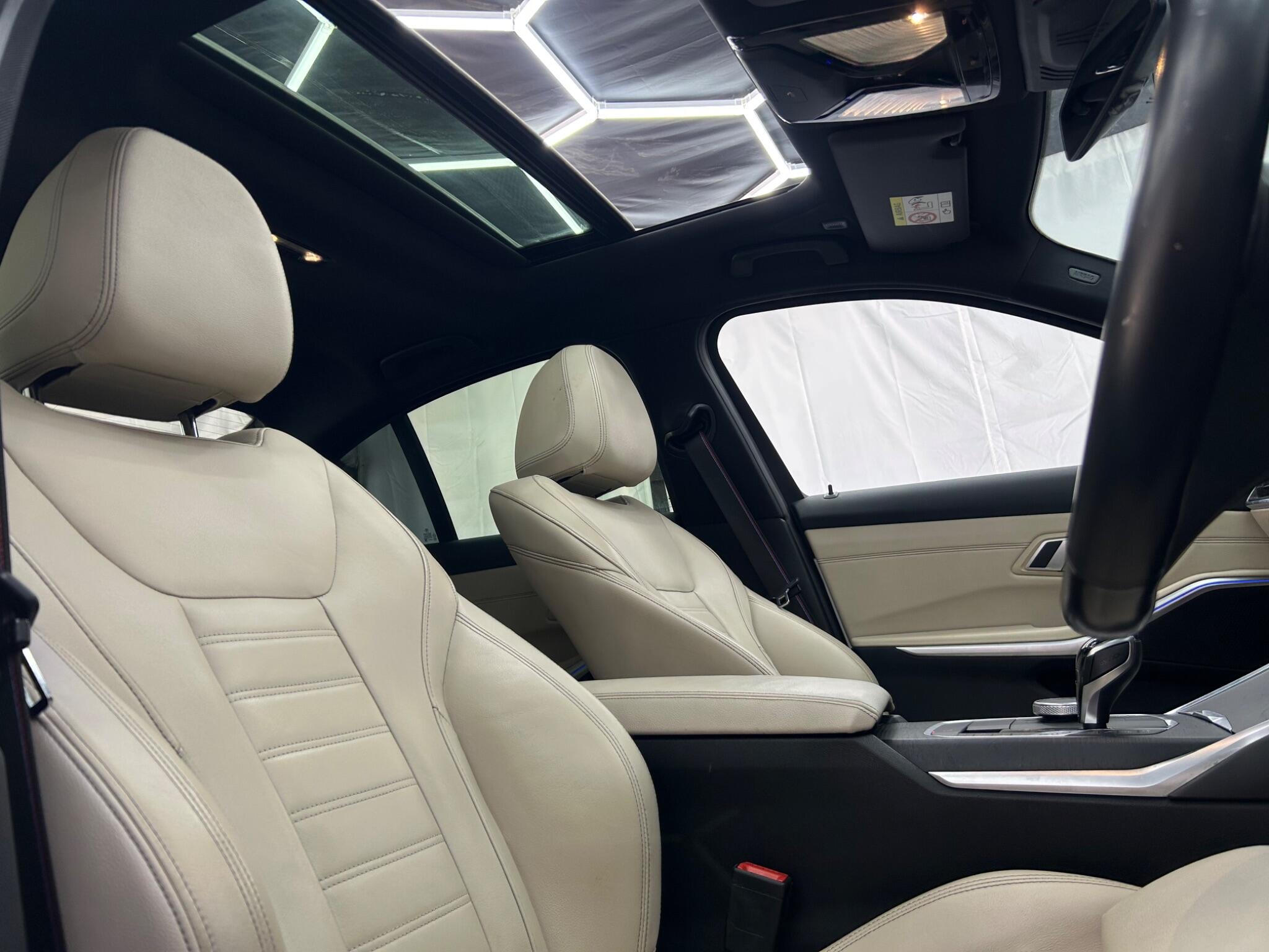 BMW 3 Series view 20